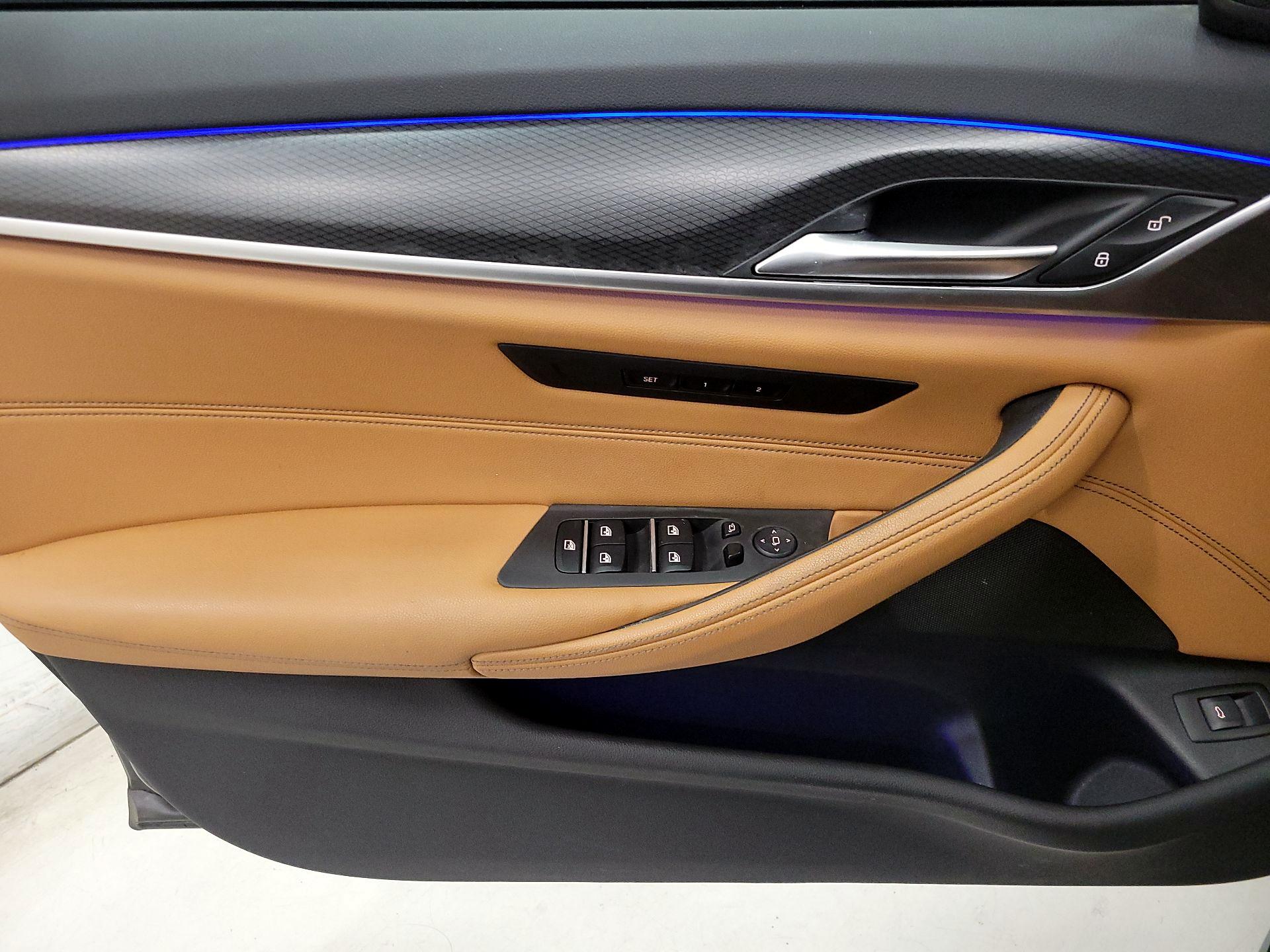 Thumbnail: 2023 BMW 5 Series - 12