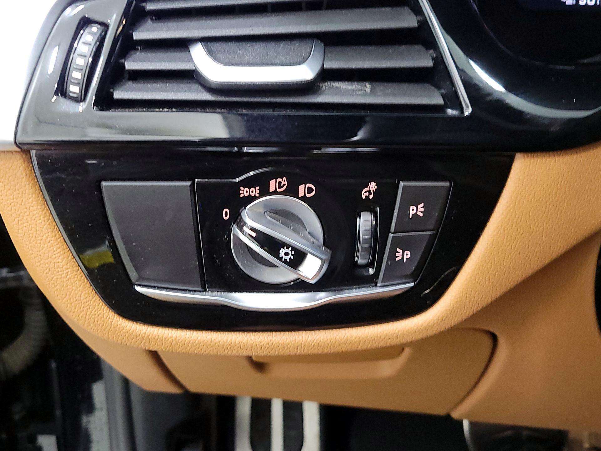 Thumbnail: 2023 BMW 5 Series - 13