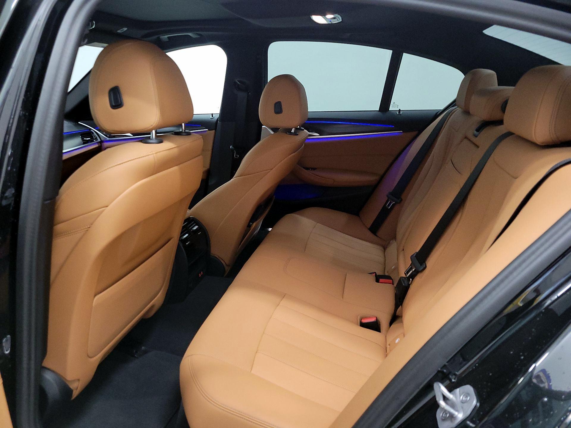 Thumbnail: 2023 BMW 5 Series - 20