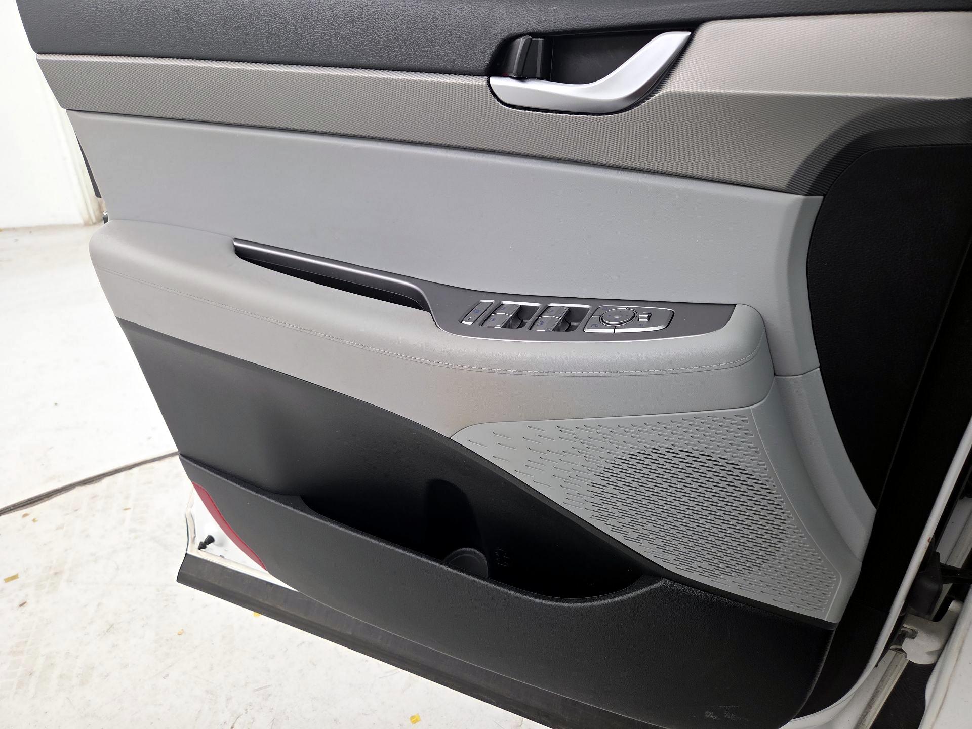 Thumbnail: 2022 Hyundai Palisade - 12