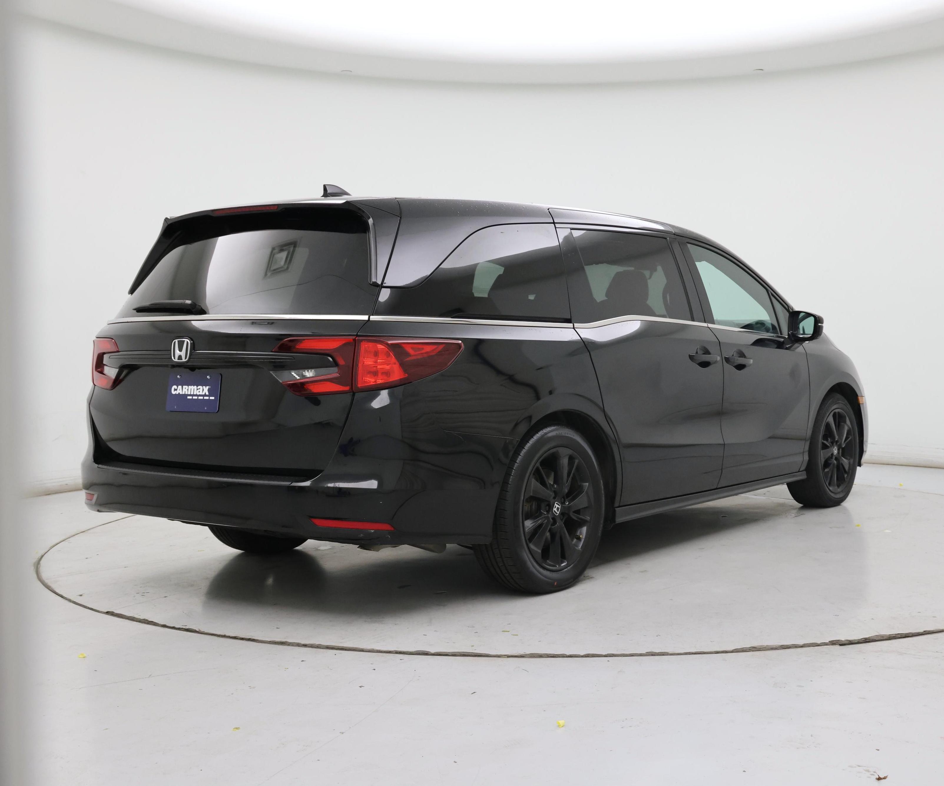 Thumbnail: 2023 Honda Odyssey - 8
