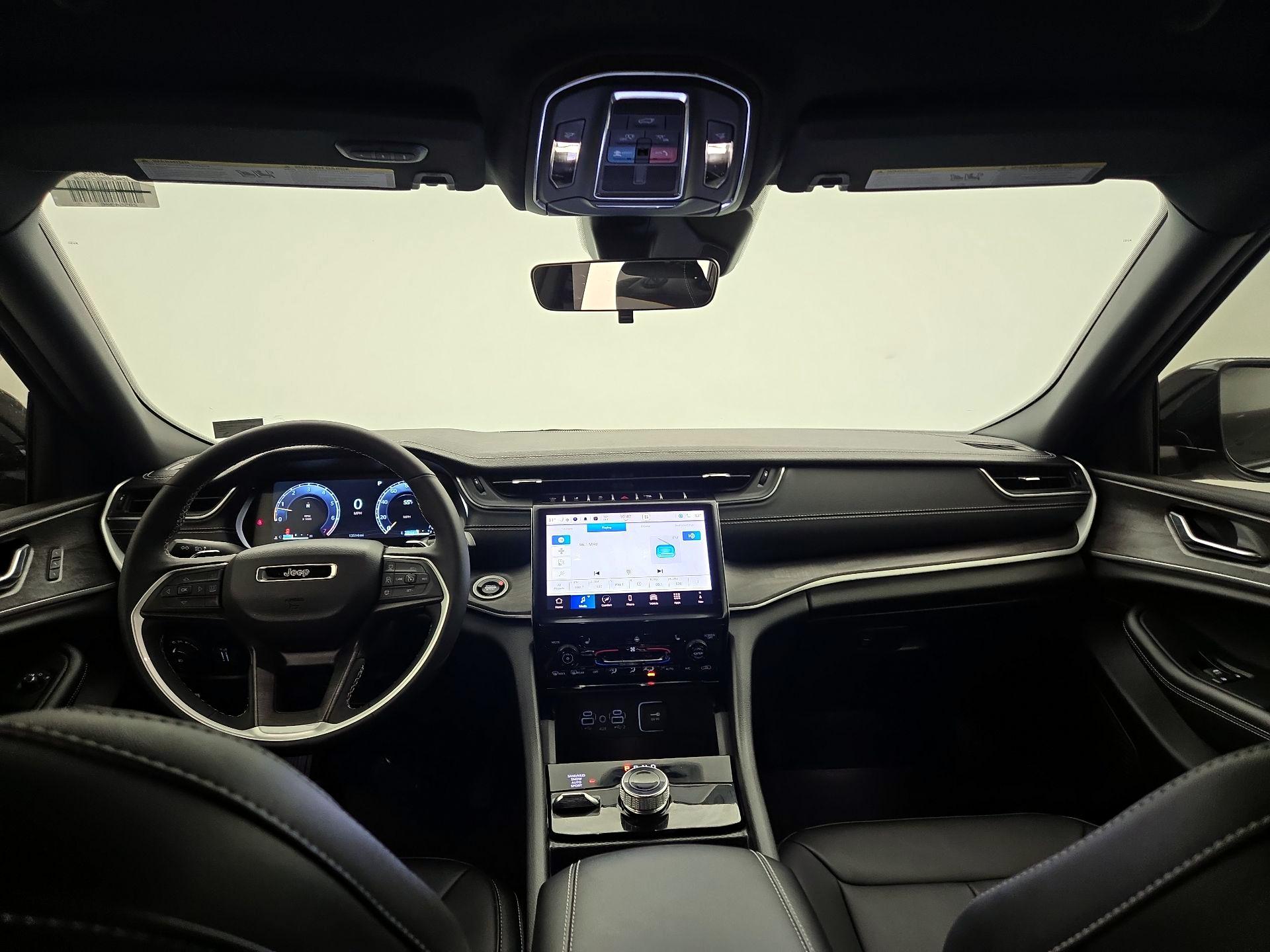 Thumbnail: 2025 Jeep Grand Cherokee - 9