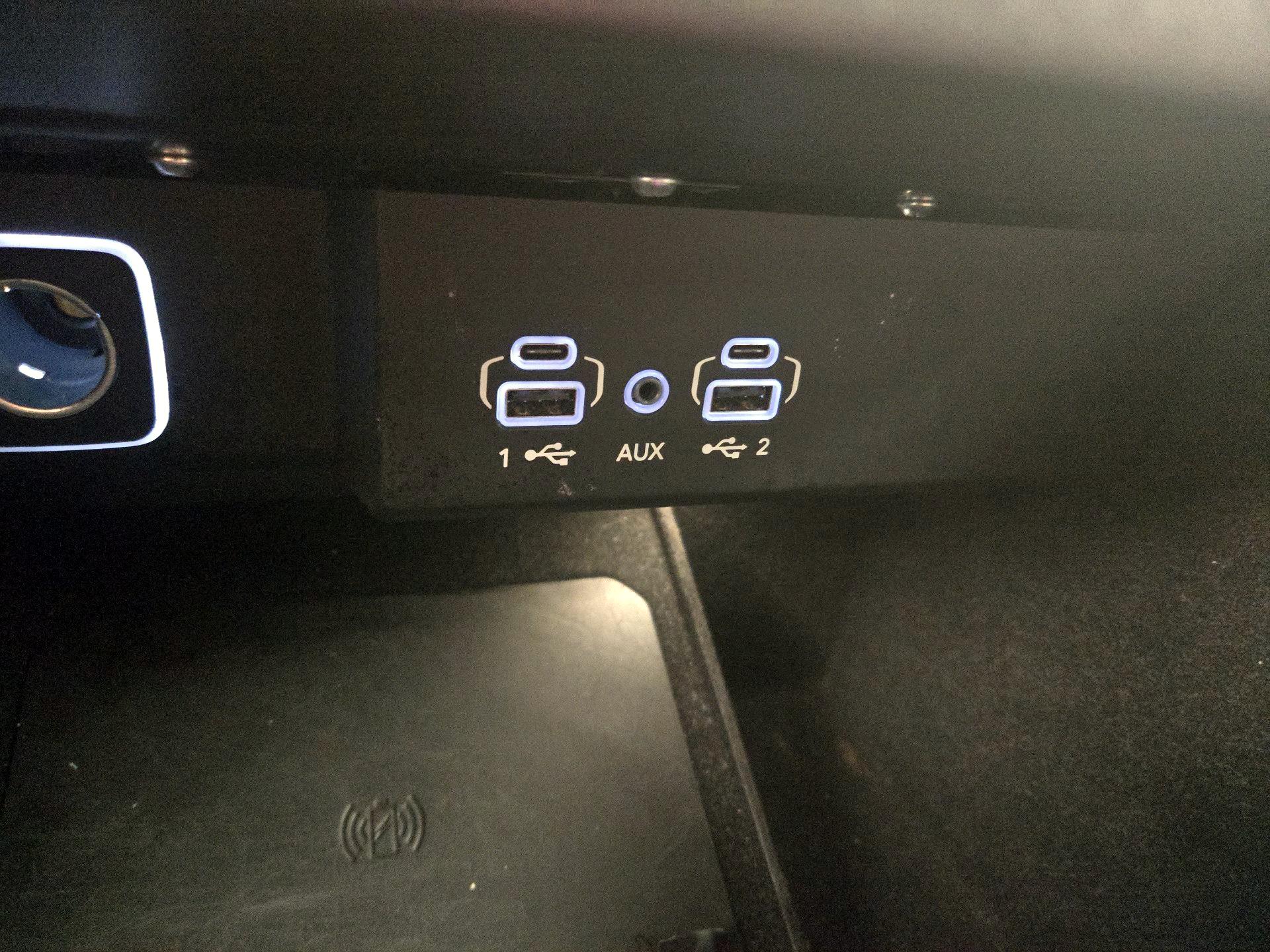 Thumbnail: 2024 Jeep Wagoneer - 19