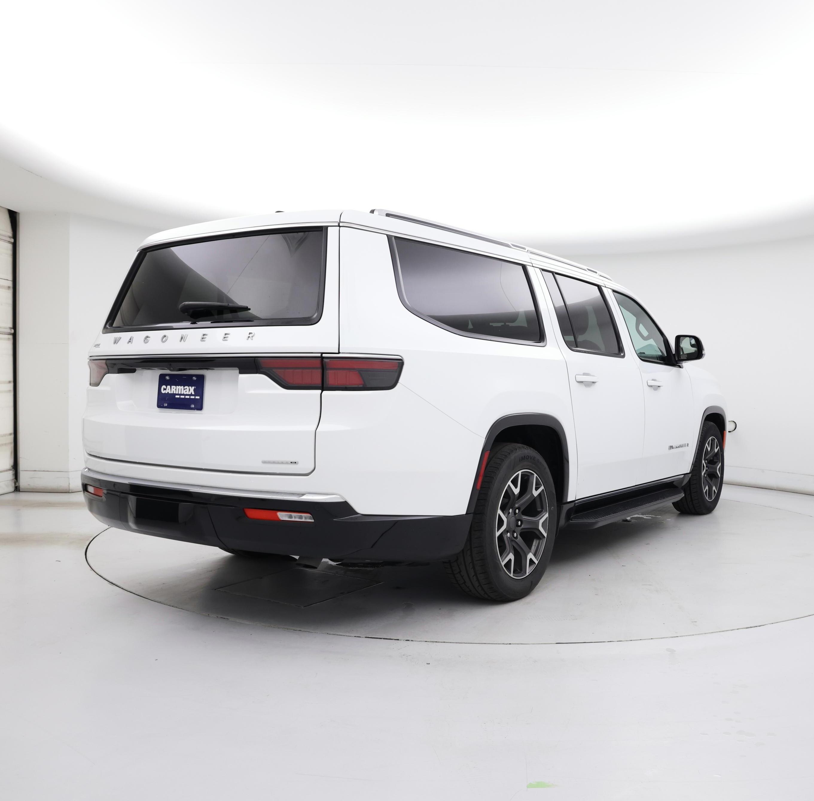 Thumbnail: 2024 Jeep Wagoneer - 8