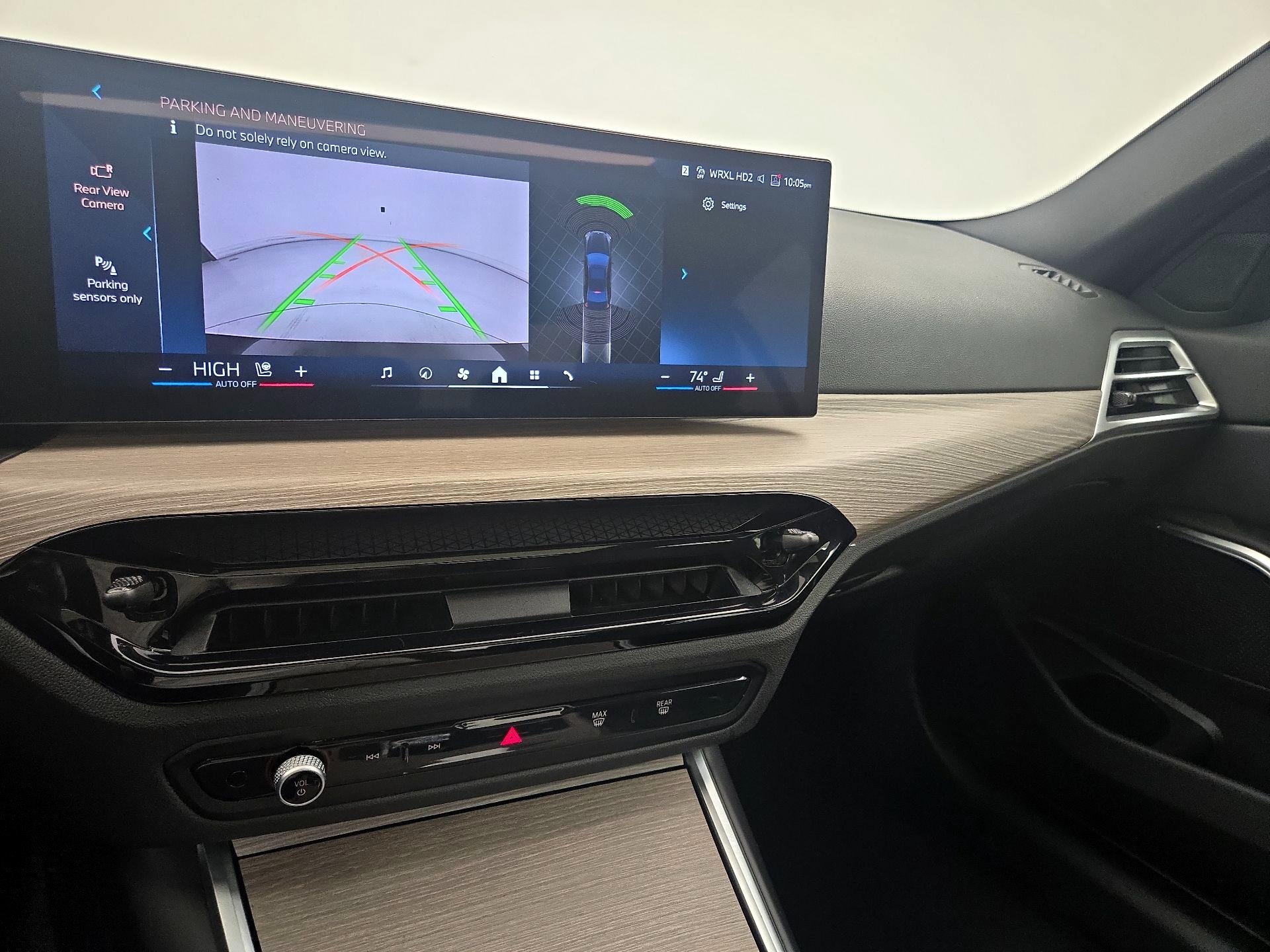 Thumbnail: 2025 BMW 3 Series - 15