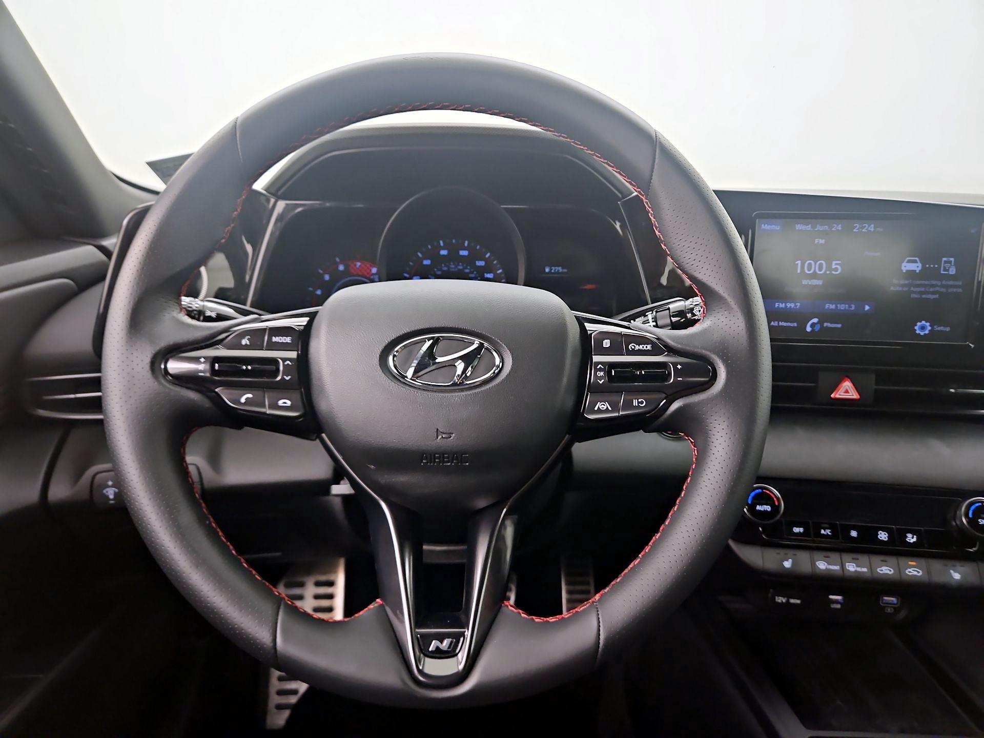 Thumbnail: 2022 Hyundai Elantra - 10