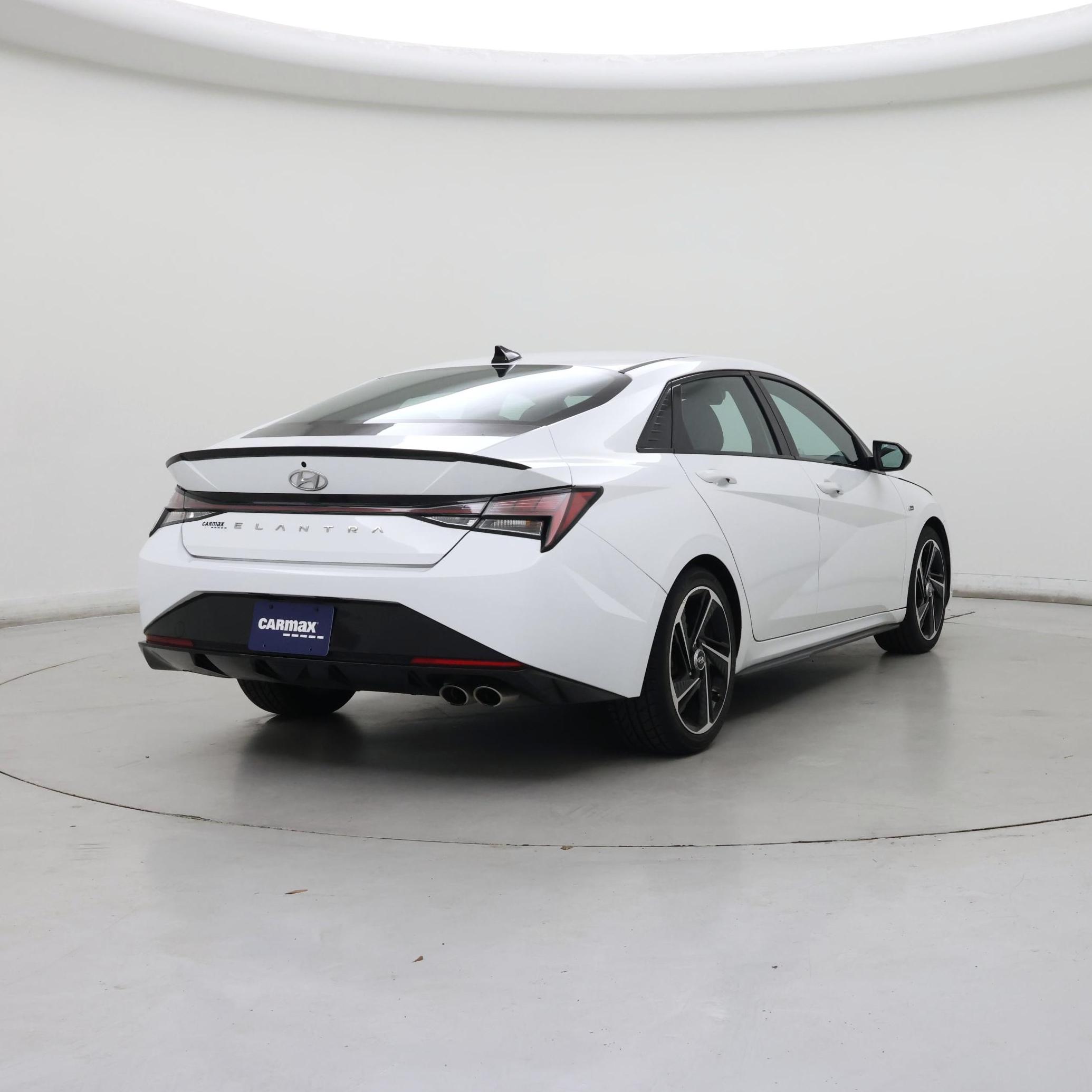 Thumbnail: 2022 Hyundai Elantra - 8