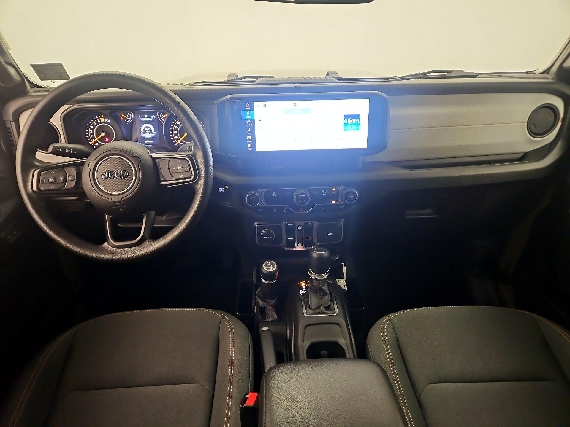 Thumbnail: 2025 Jeep Gladiator - 9