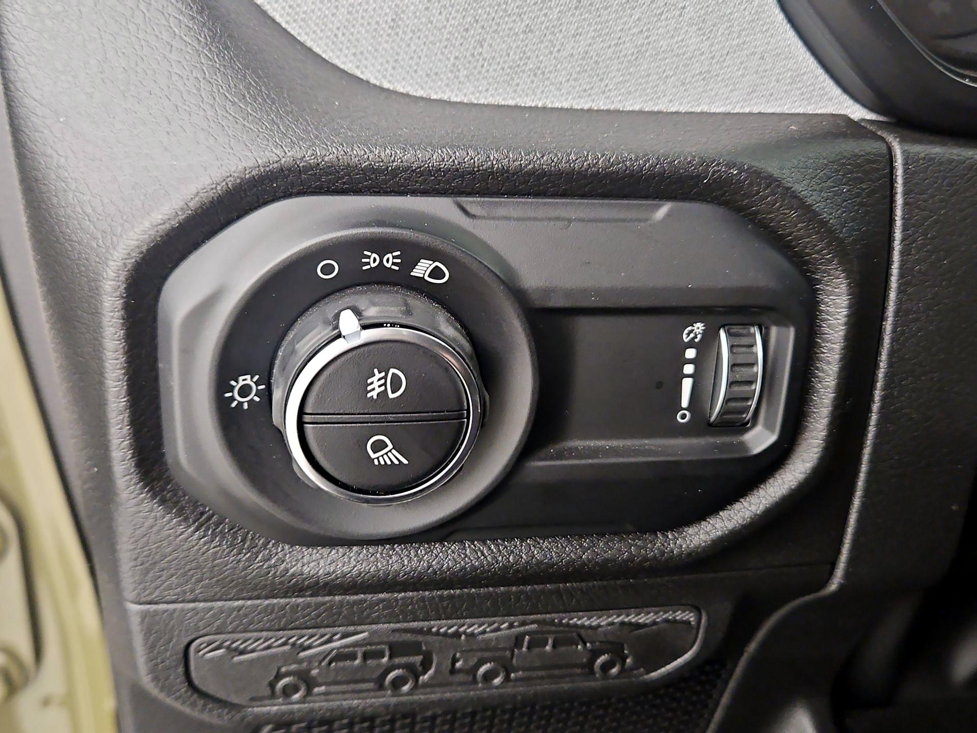 Thumbnail: 2025 Jeep Gladiator - 13