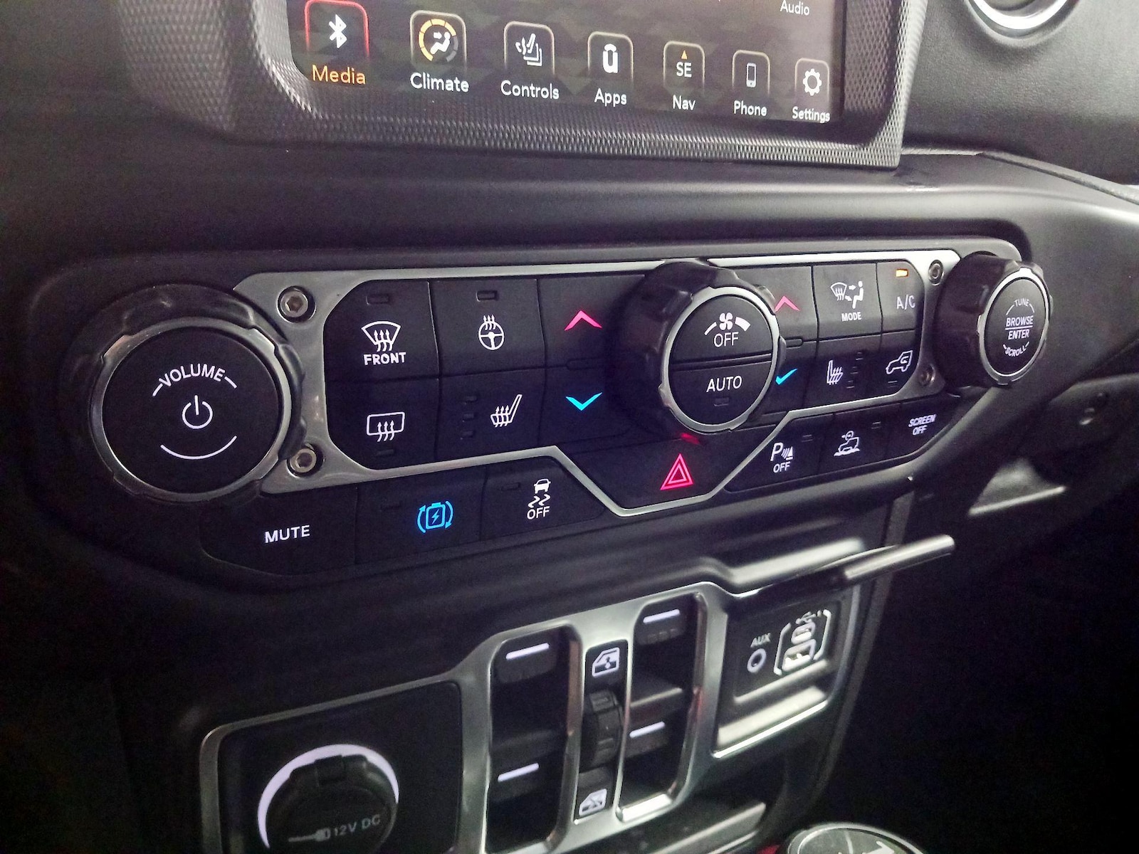 2021 Jeep Wrangler Unlimited Sahara 4XE - Photo 17