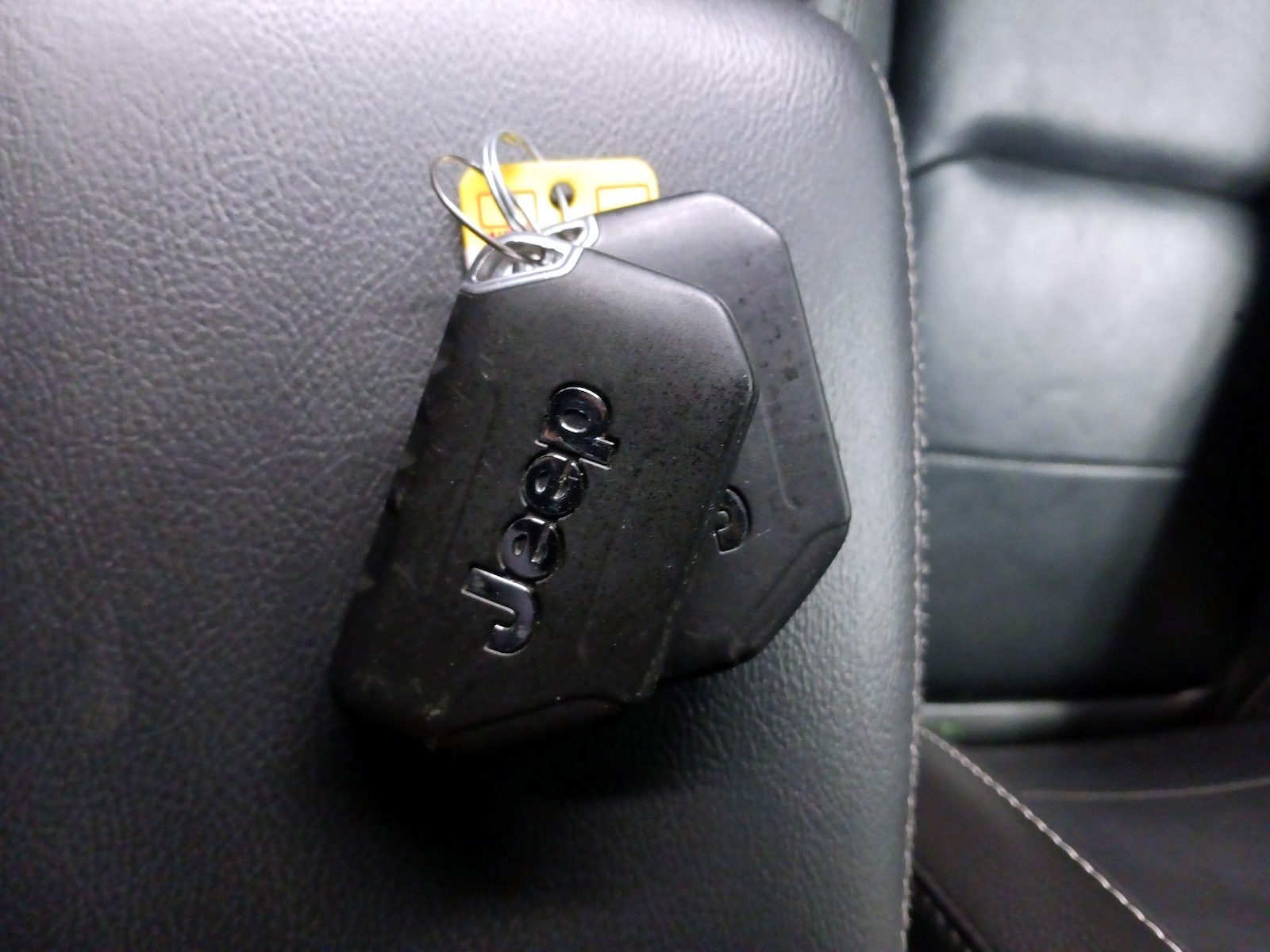 2021 Jeep Wrangler Unlimited Sahara 4XE - Photo 23