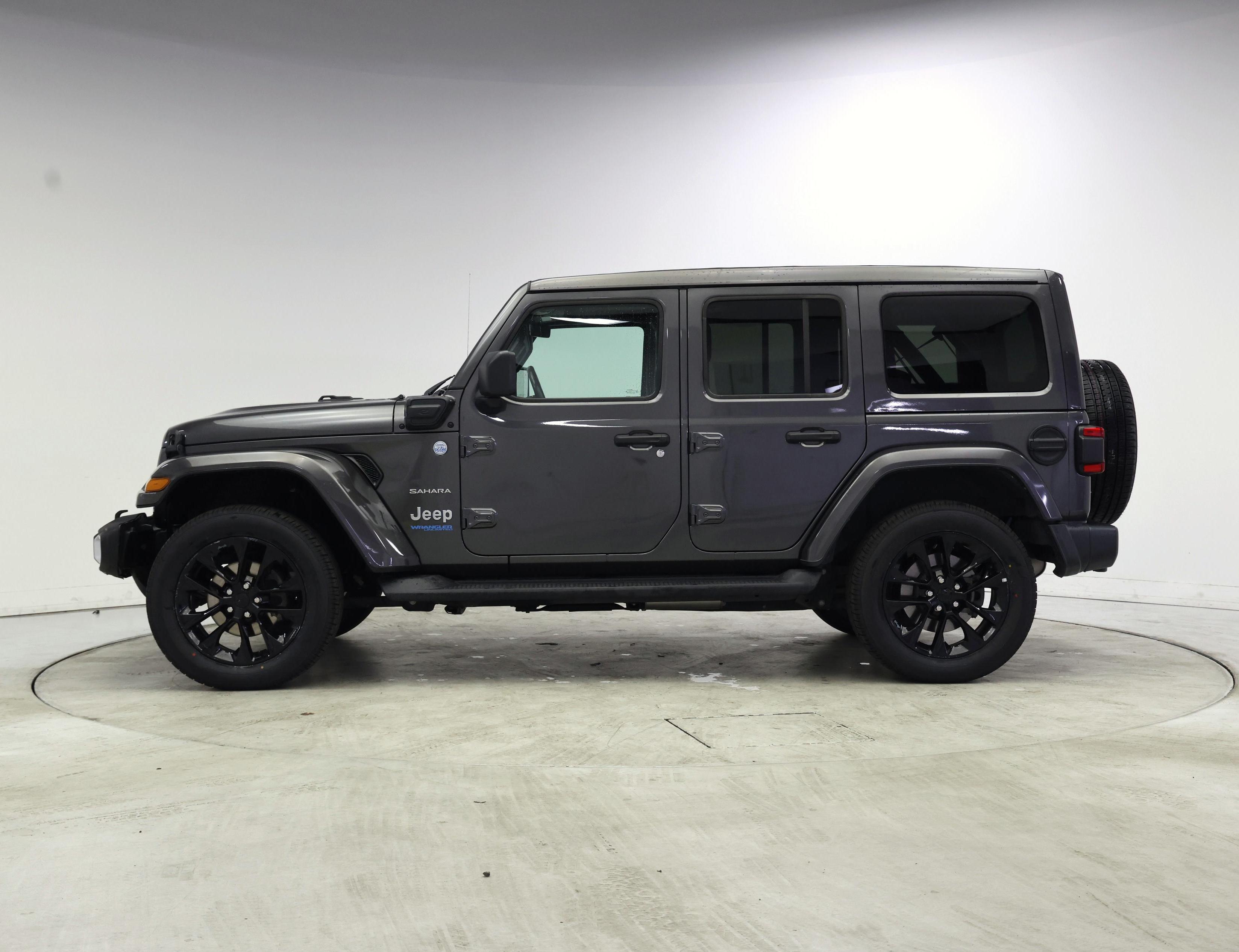 Thumbnail: 2021 Jeep Wrangler - 3
