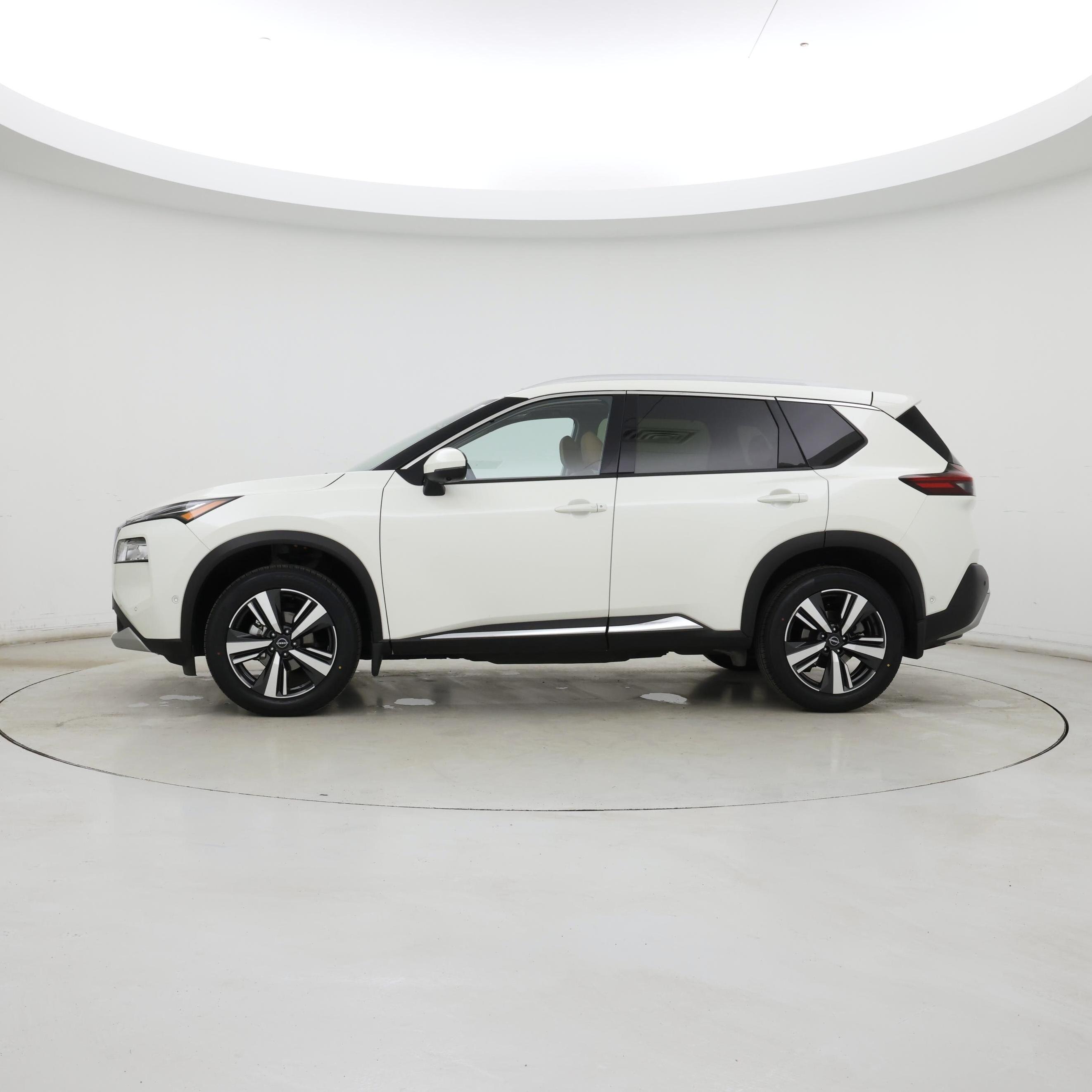 Thumbnail: 2023 Nissan Rogue - 3