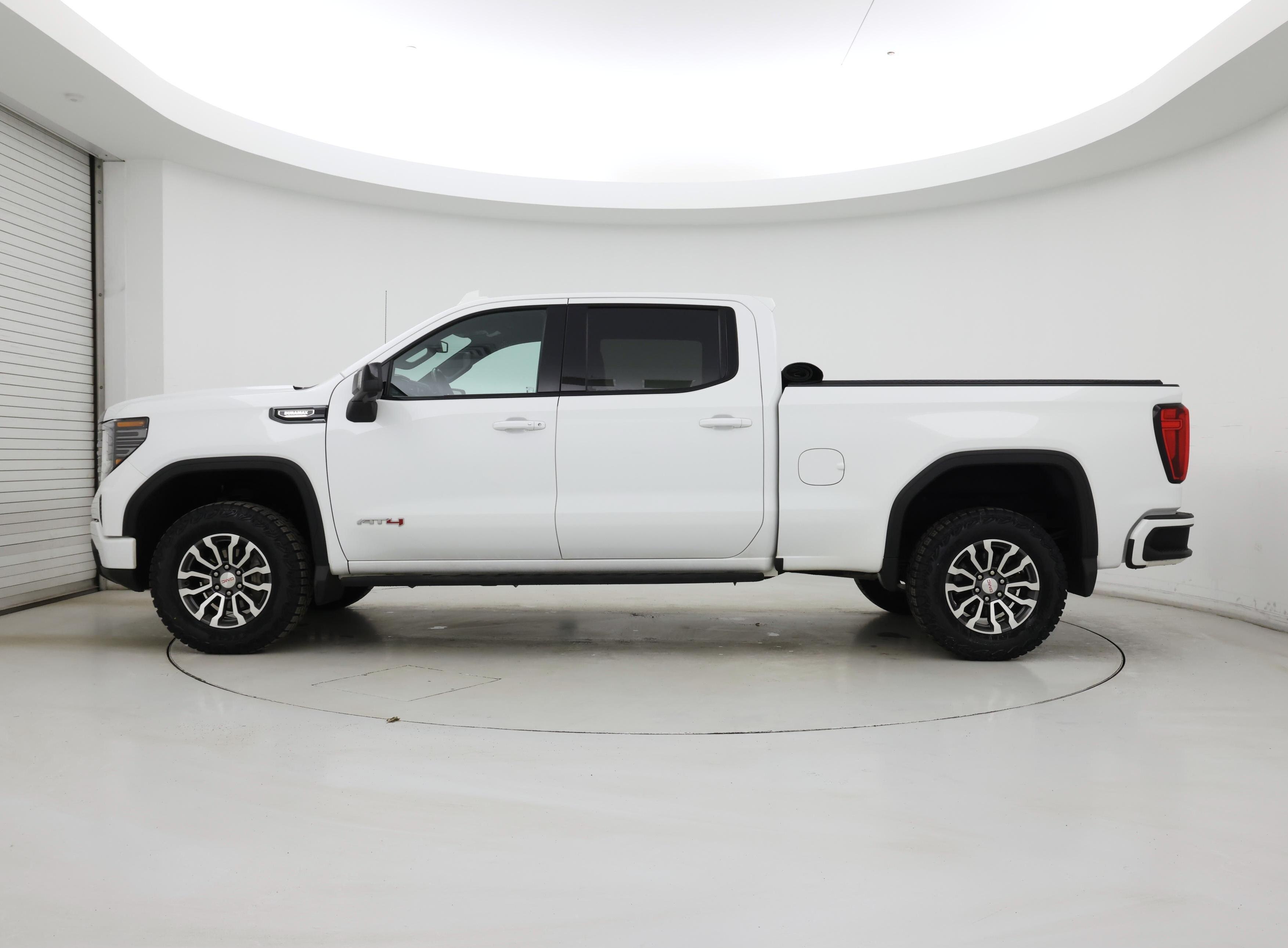 Thumbnail: 2022 GMC Sierra 1500 - 3