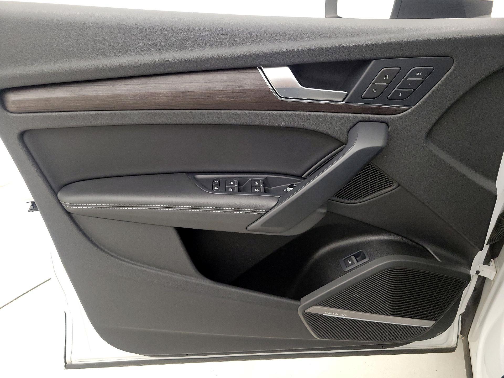 Thumbnail: 2024 Audi Q5 - 12