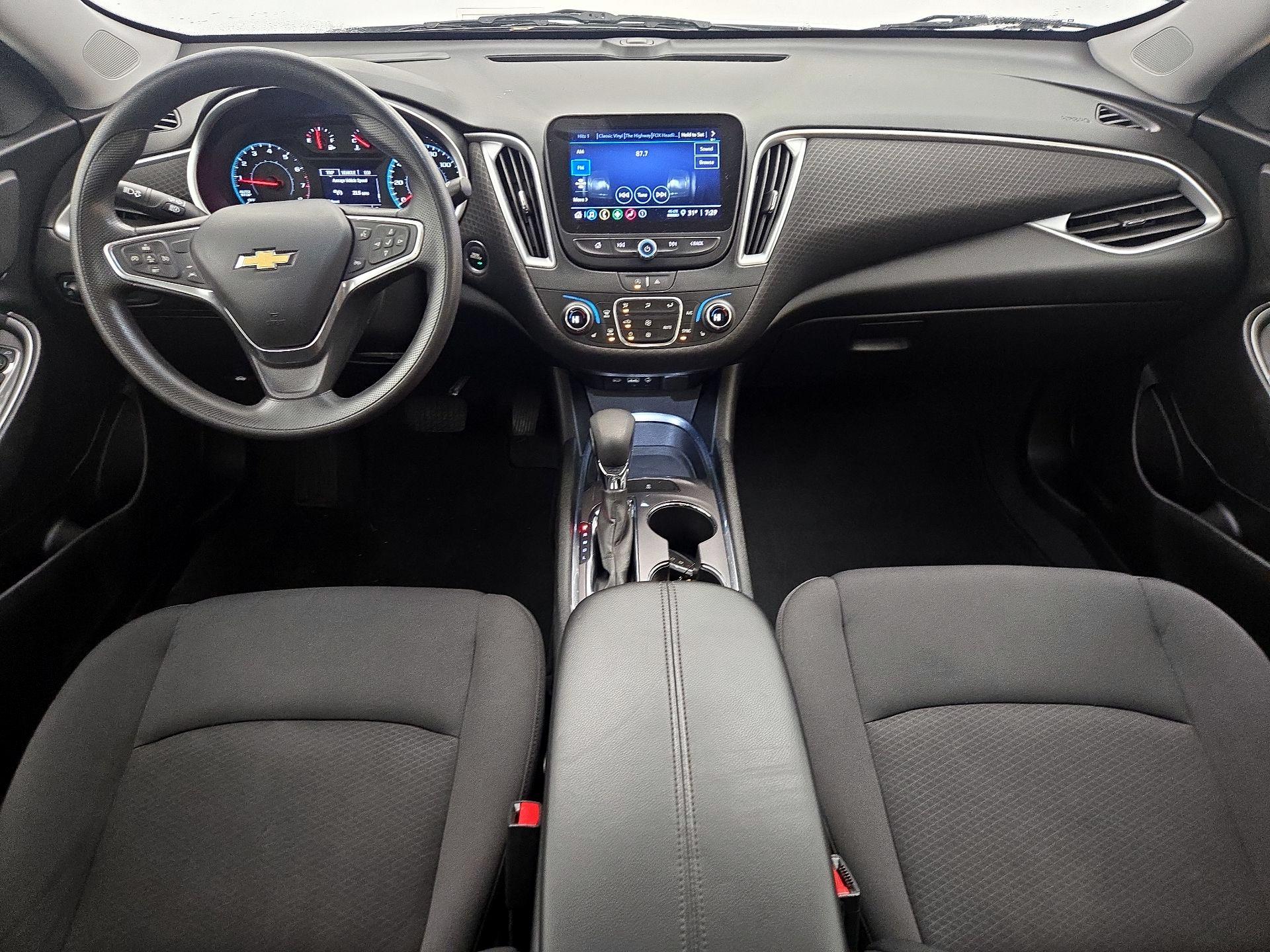 Thumbnail: 2023 Chevrolet Malibu - 9