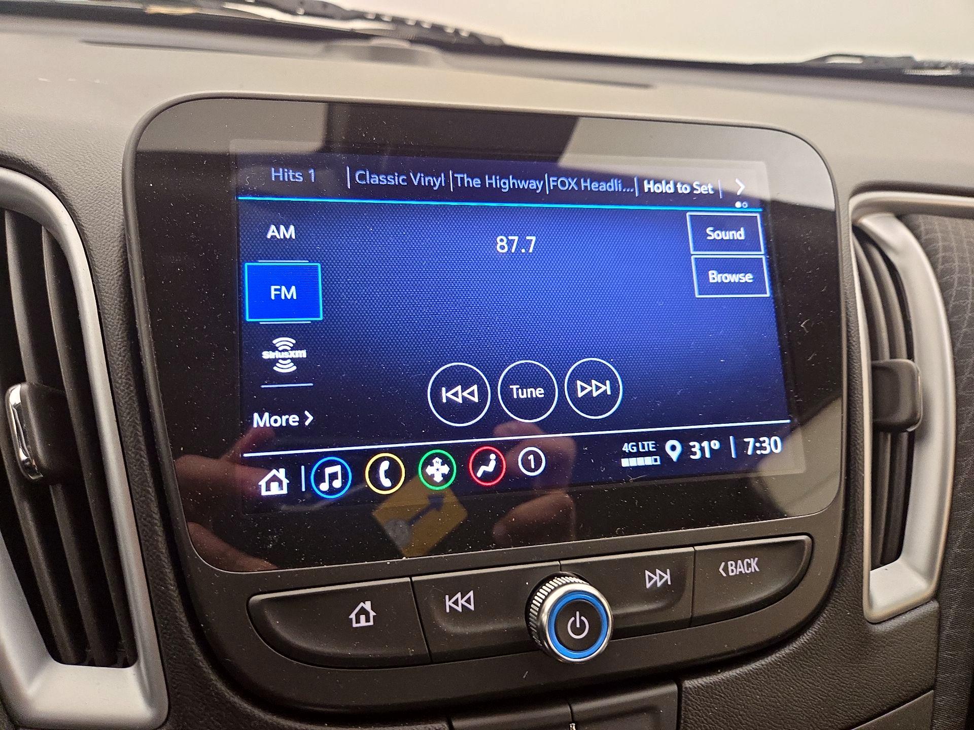 Thumbnail: 2023 Chevrolet Malibu - 15