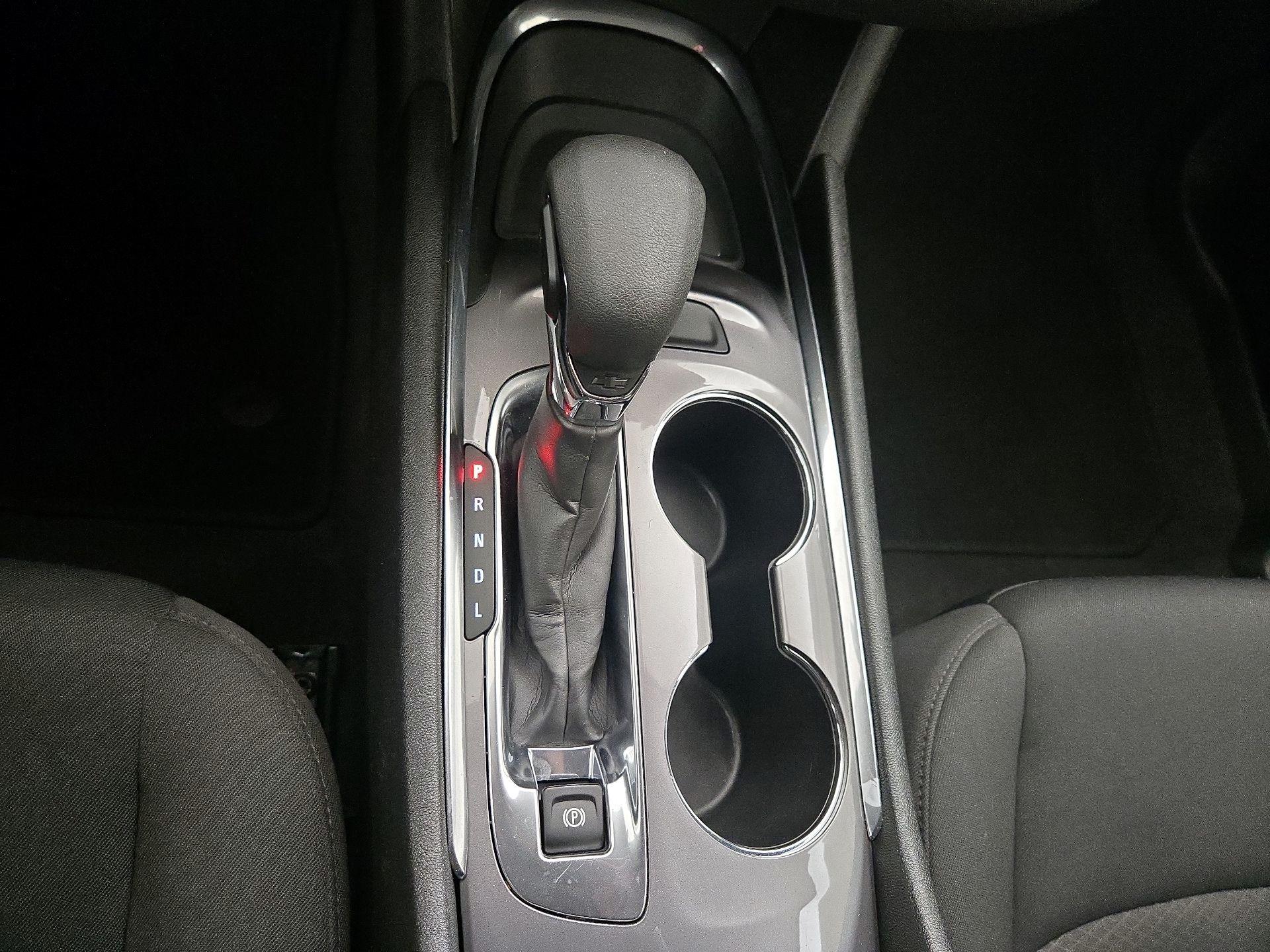 Thumbnail: 2023 Chevrolet Malibu - 17