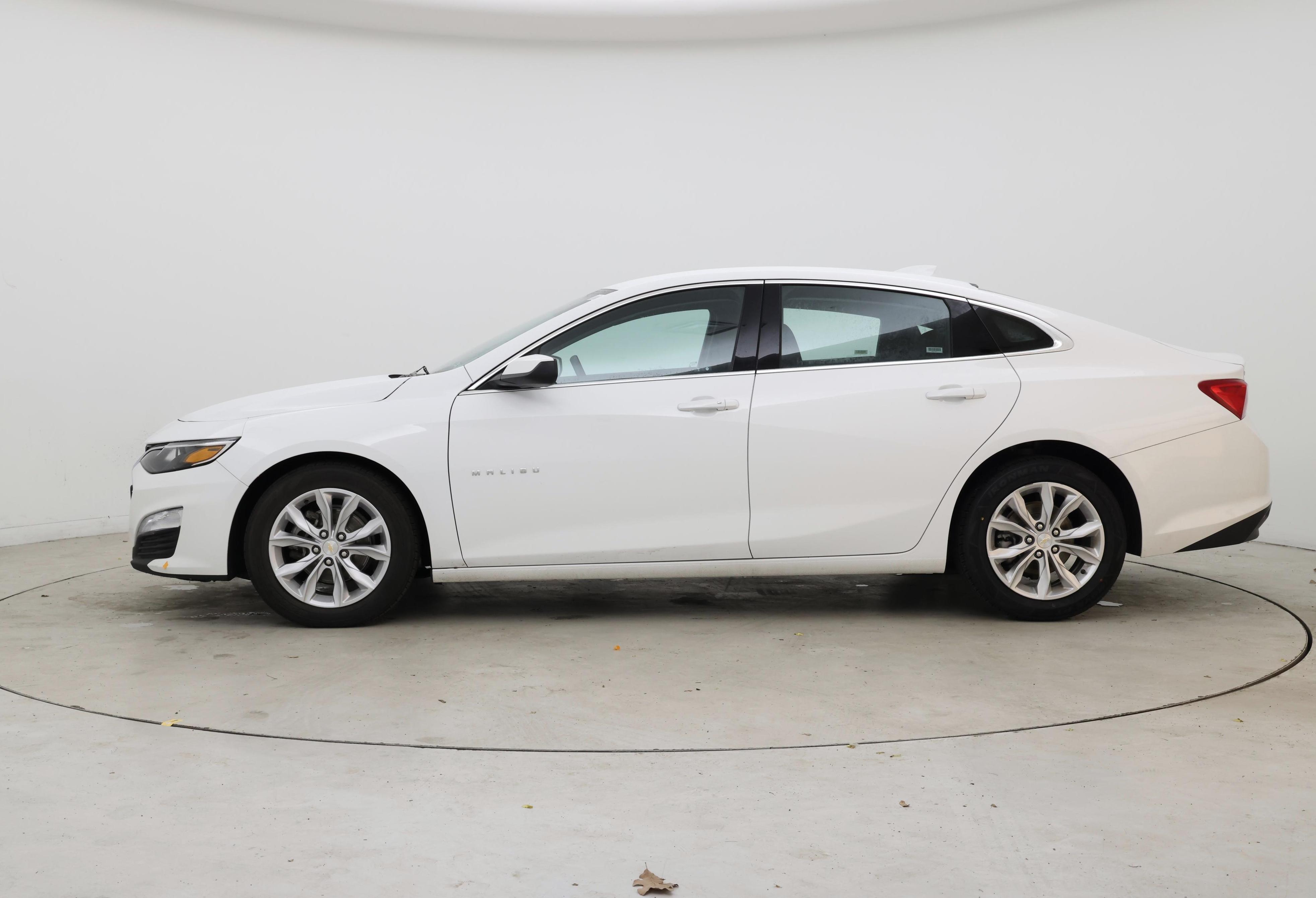 Thumbnail: 2023 Chevrolet Malibu - 3