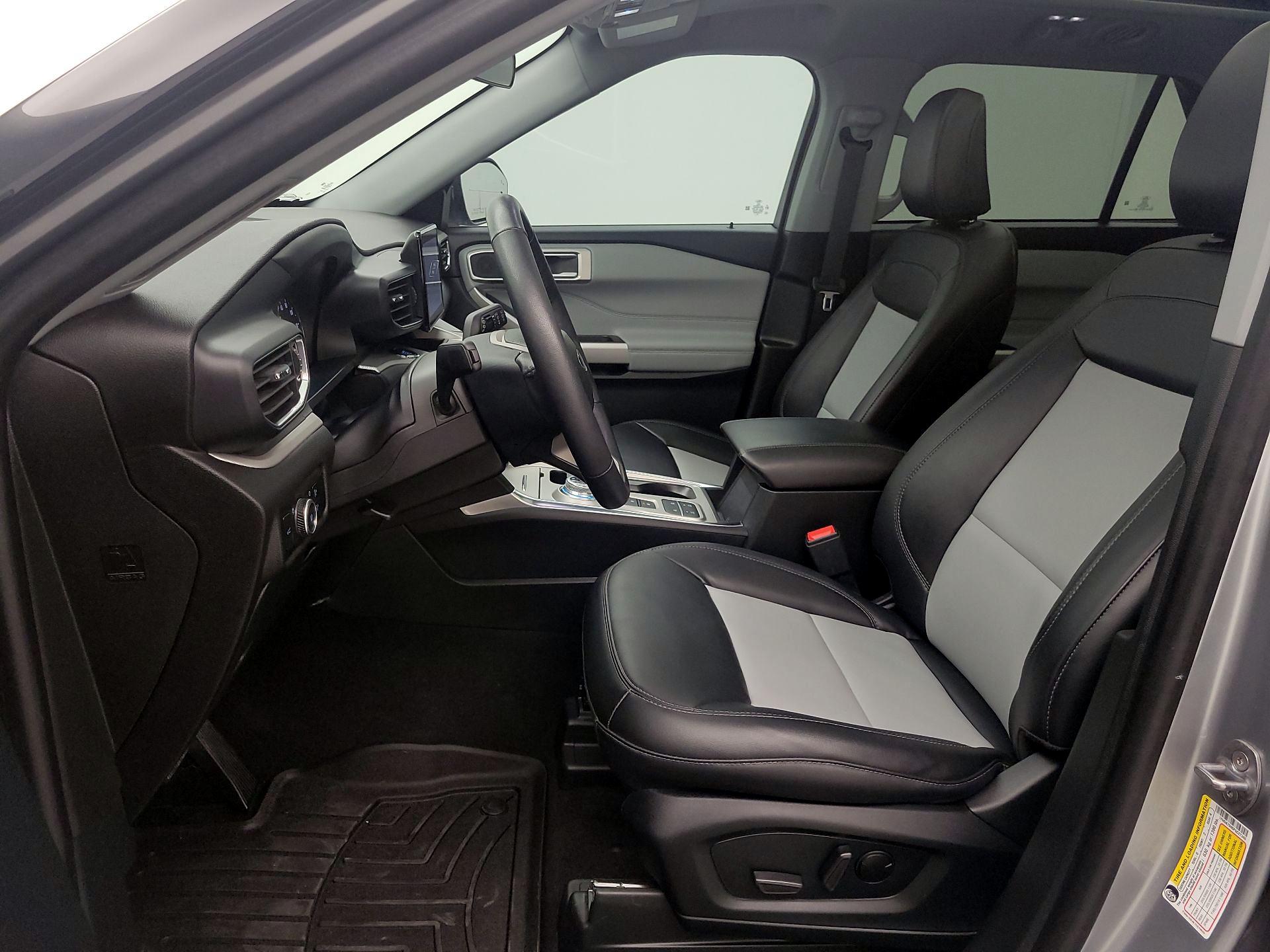 Thumbnail: 2023 Ford Explorer - 11