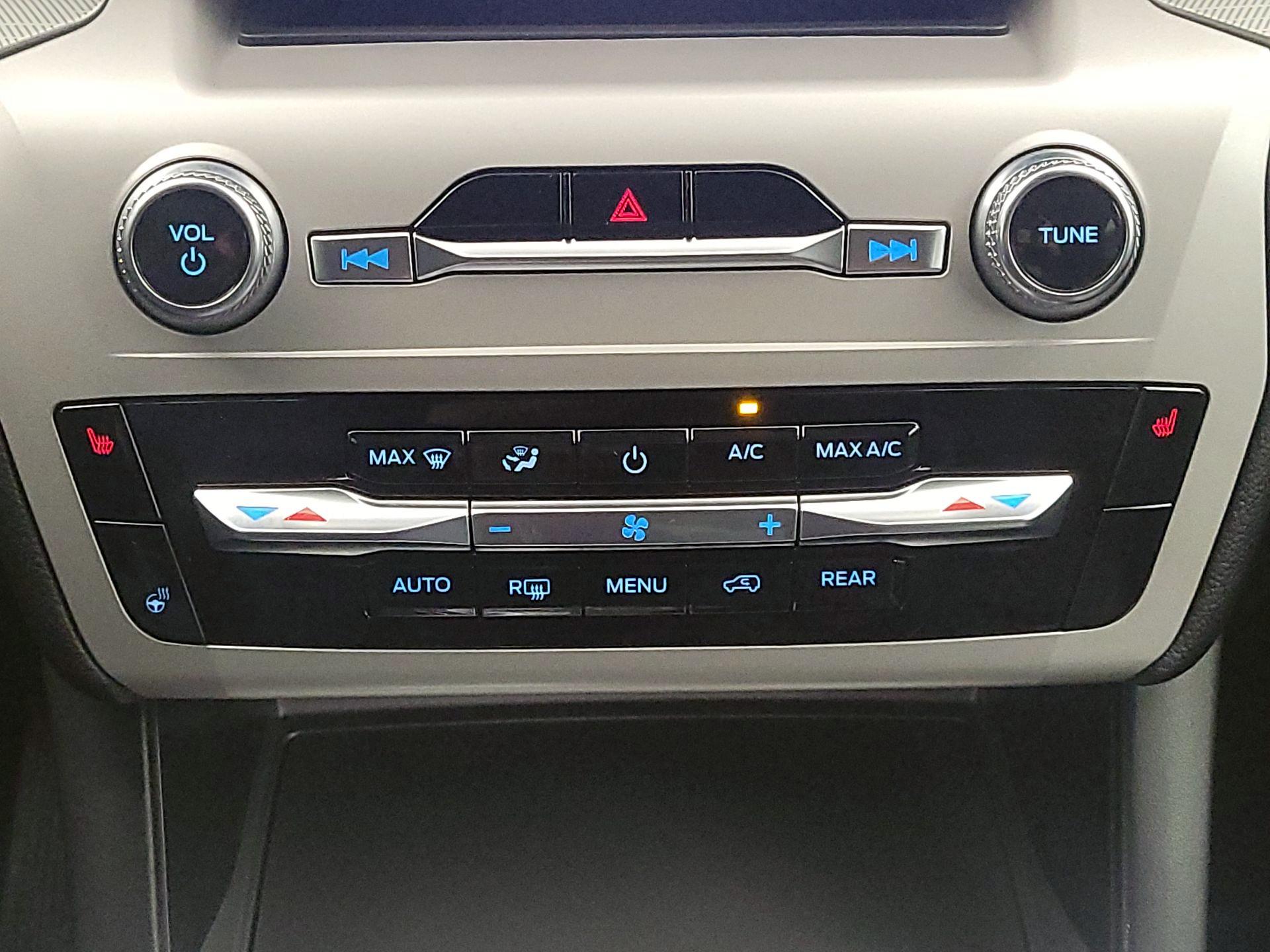 Thumbnail: 2023 Ford Explorer - 17