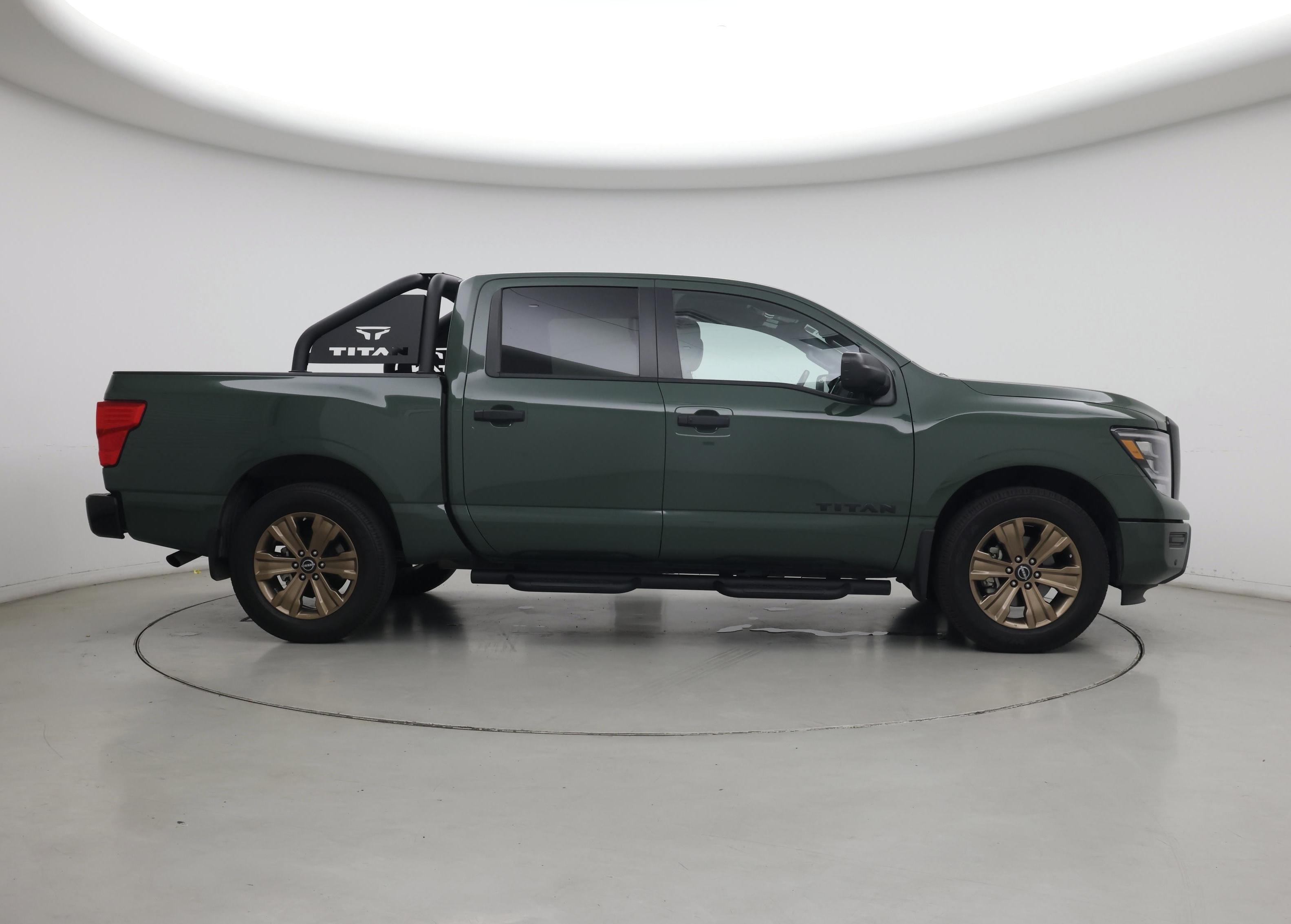 Thumbnail: 2024 Nissan Titan - 7