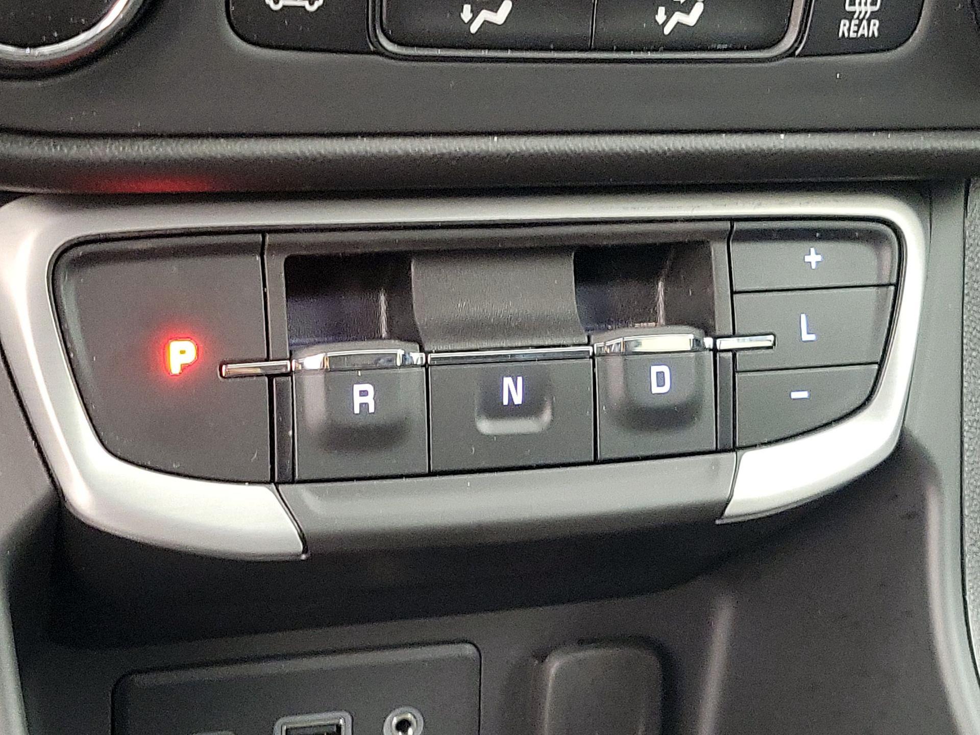 Thumbnail: 2023 GMC Terrain - 17