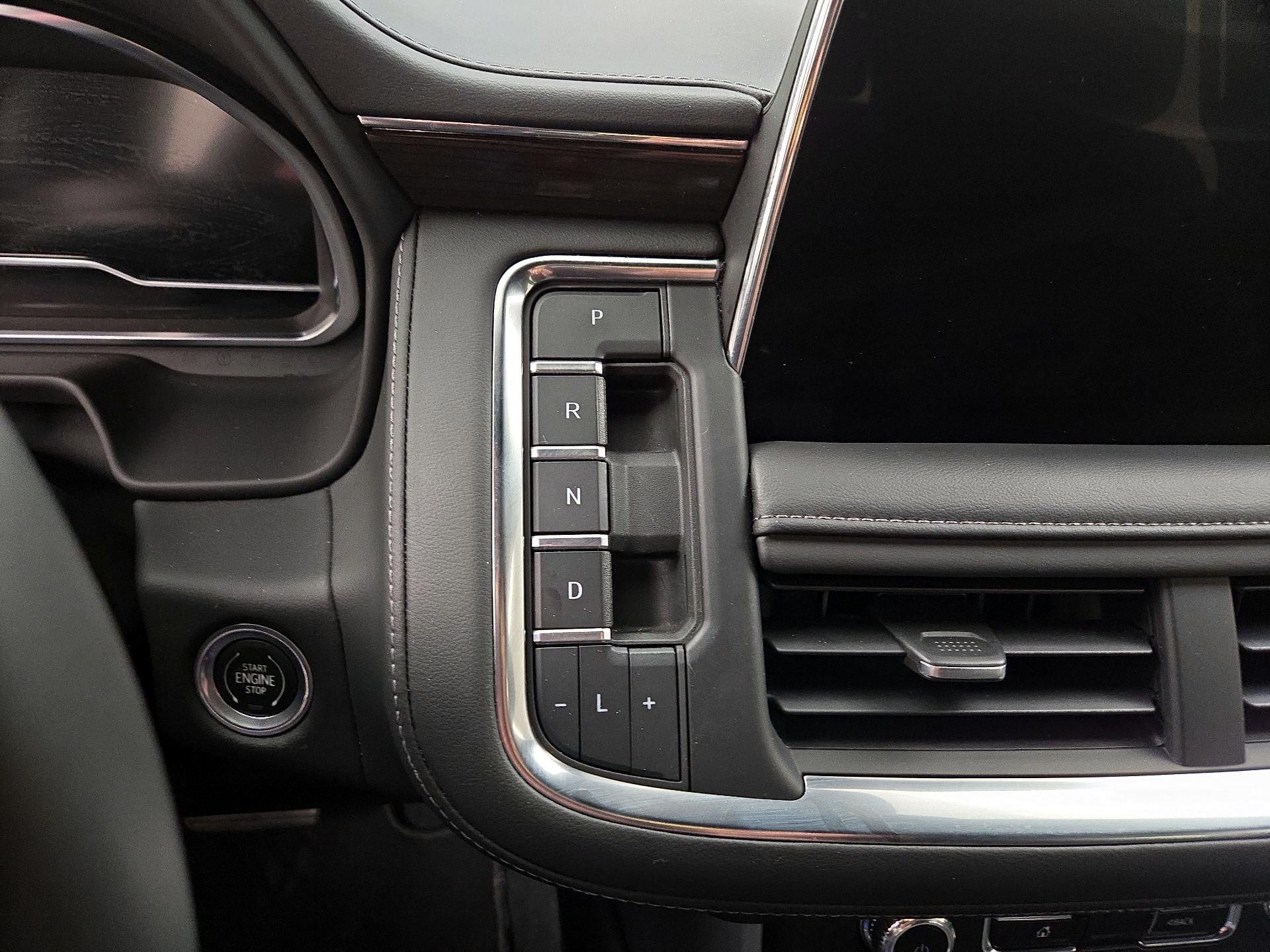 Thumbnail: 2023 GMC Yukon - 18