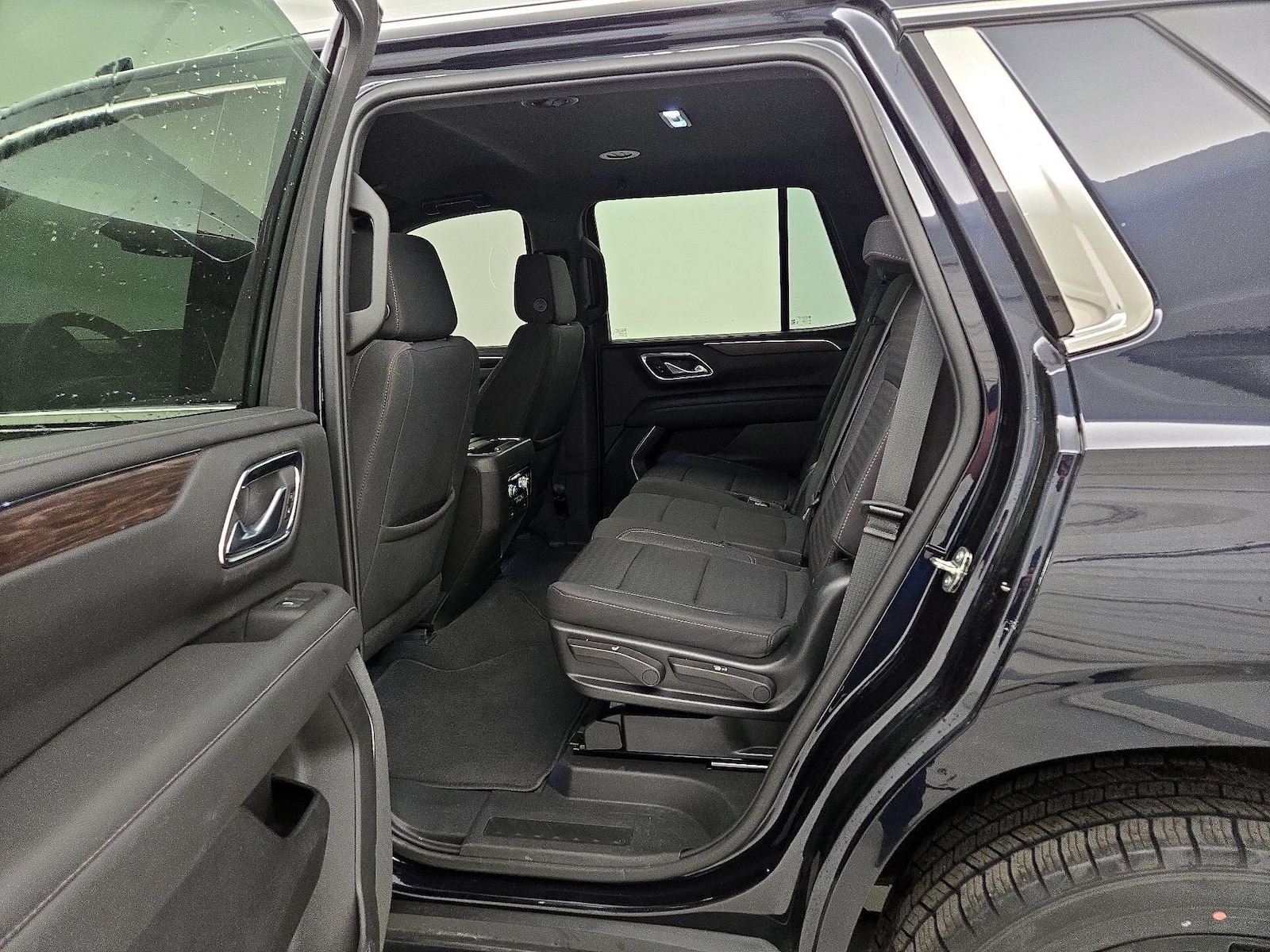 2023 GMC Yukon SLE - Photo 21