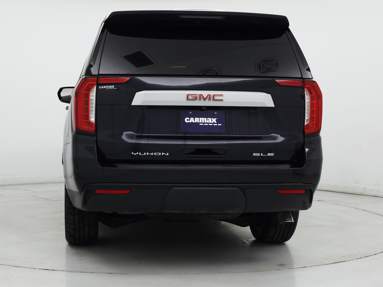 2023 GMC Yukon SLE - Photo 7