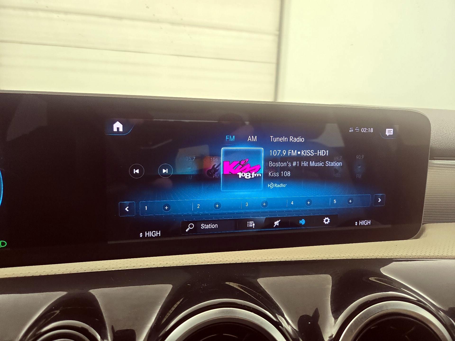 Thumbnail: 2020 Mercedes-Benz A-Class - 15