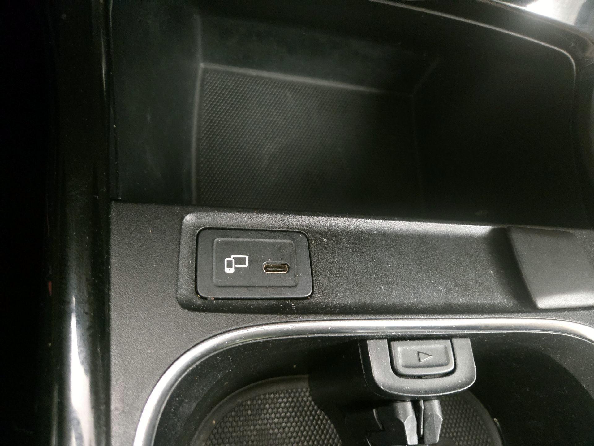 Thumbnail: 2020 Mercedes-Benz A-Class - 18