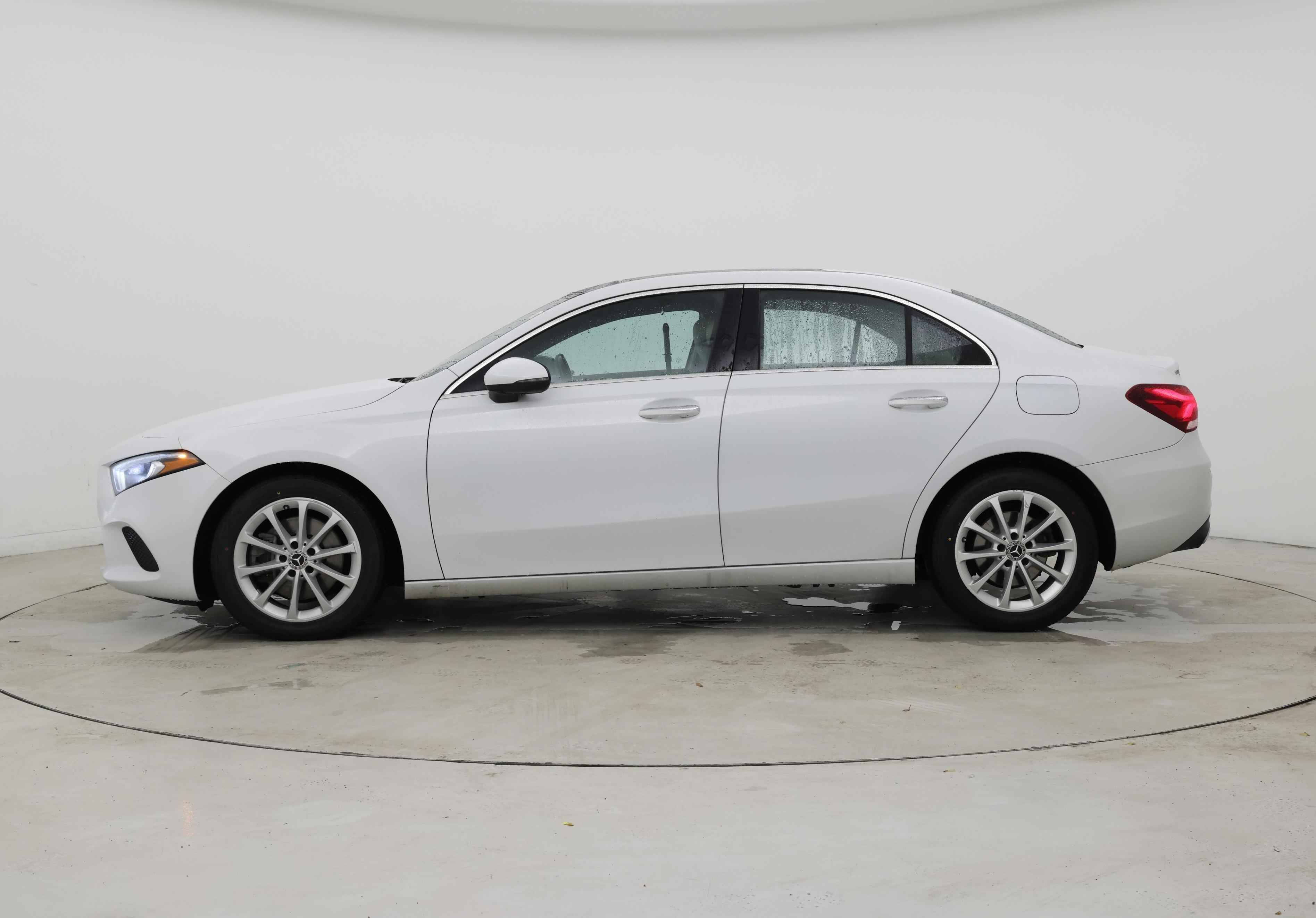 Thumbnail: 2020 Mercedes-Benz A-Class - 3