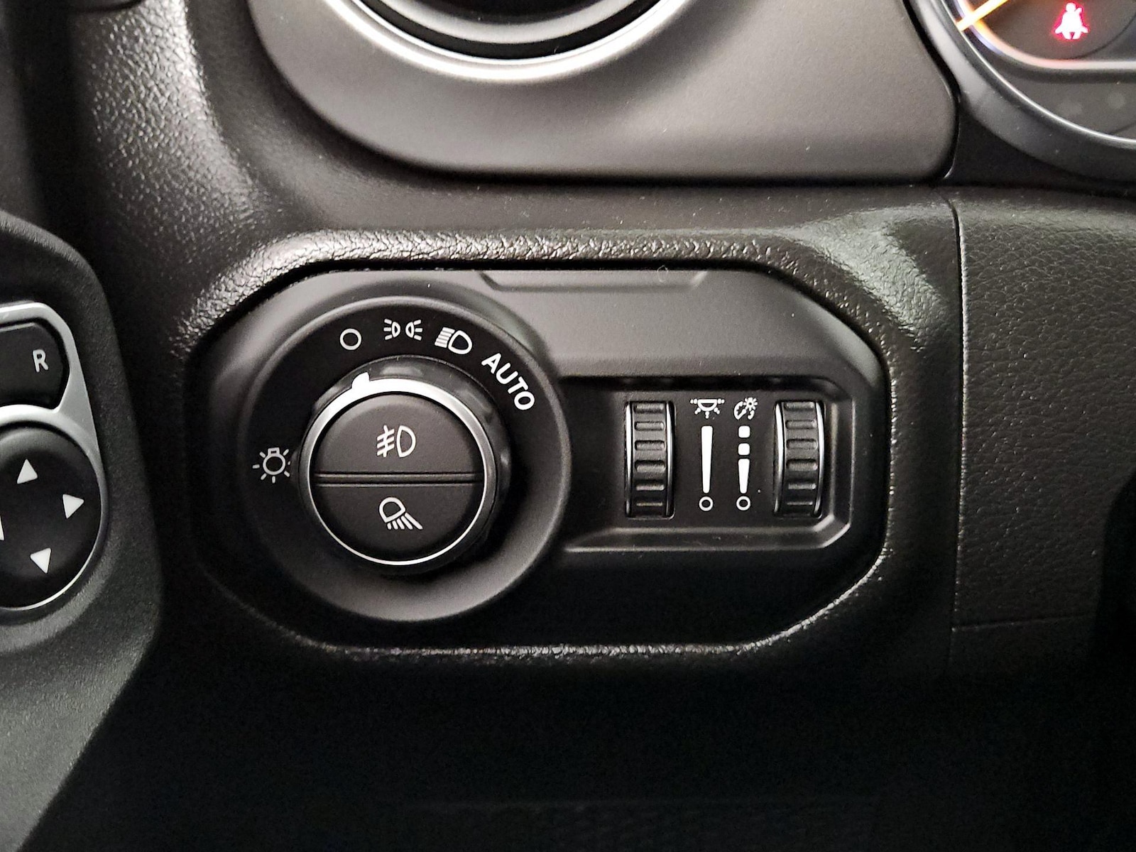 2022 Jeep Gladiator Sport S - Photo 14