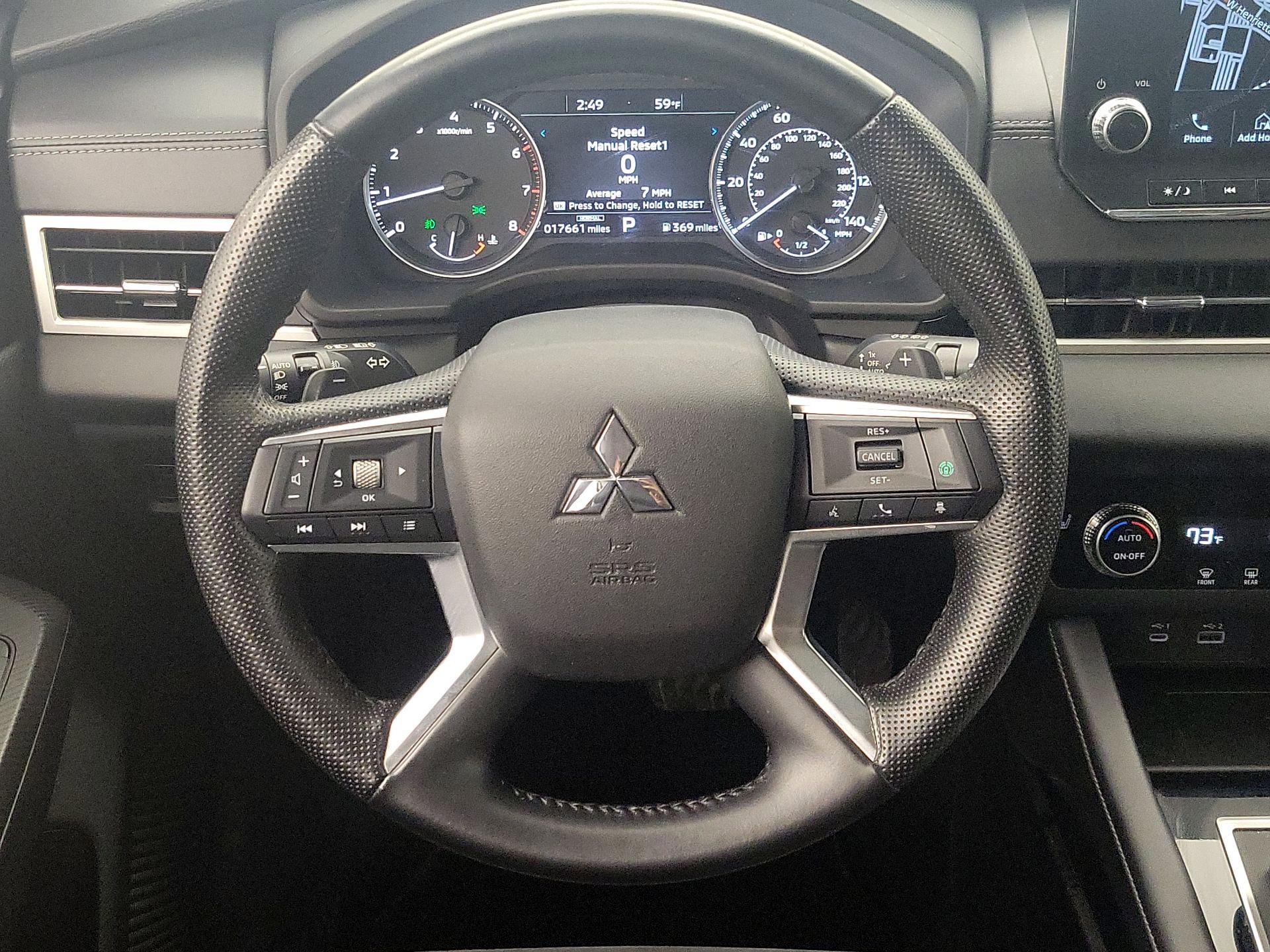 Thumbnail: 2022 Mitsubishi Outlander - 10