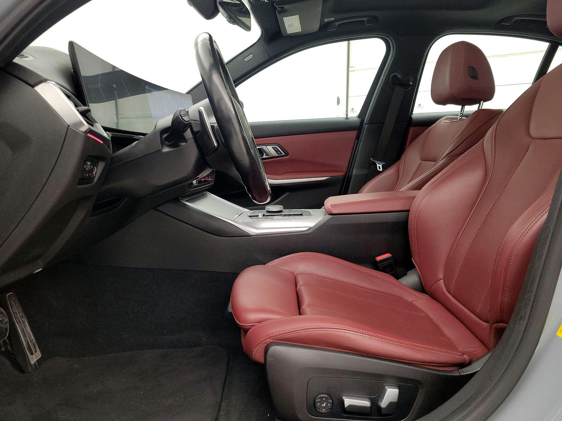 Thumbnail: 2023 BMW 3 Series - 11