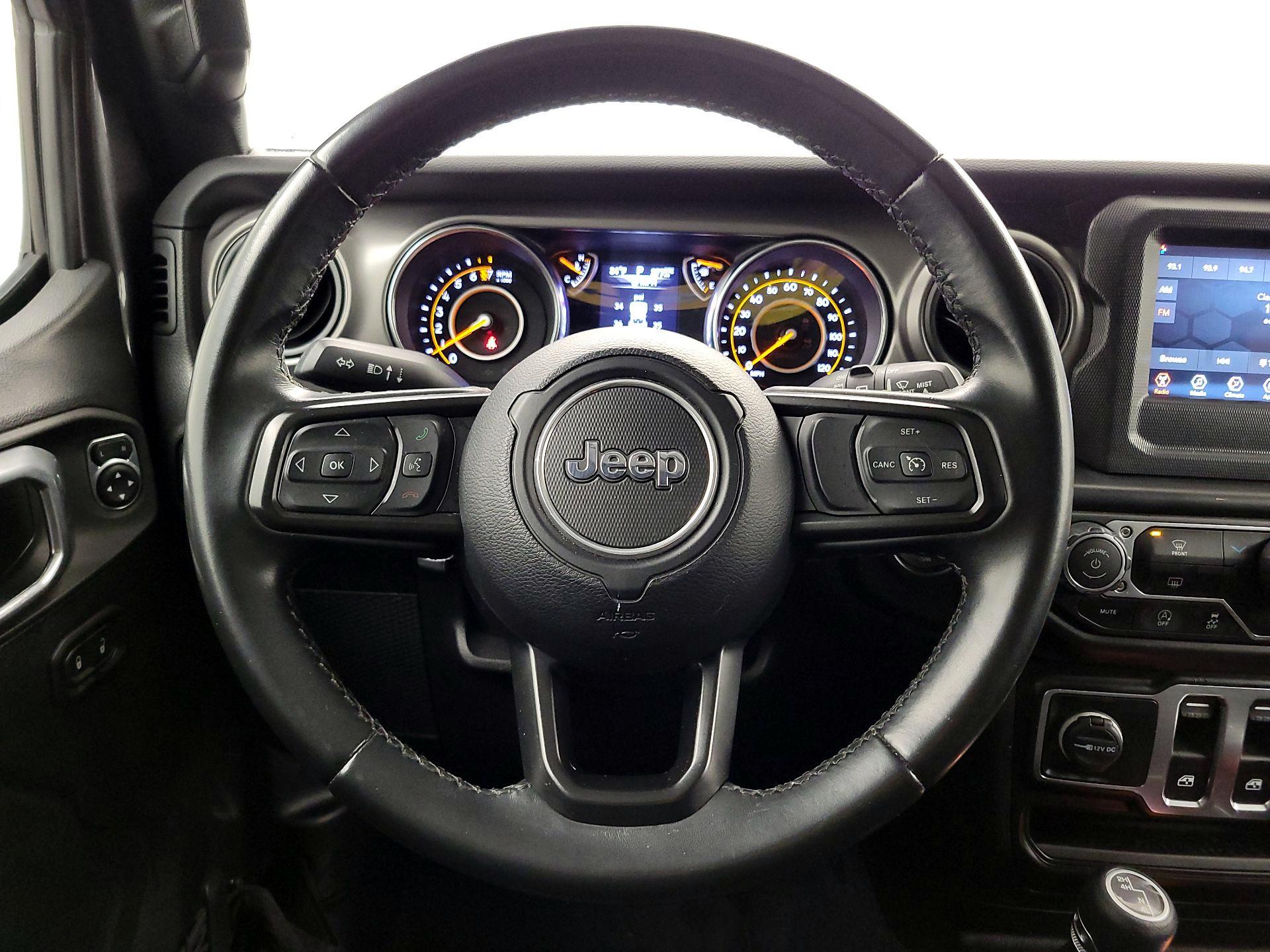 Thumbnail: 2022 Jeep Wrangler - 10