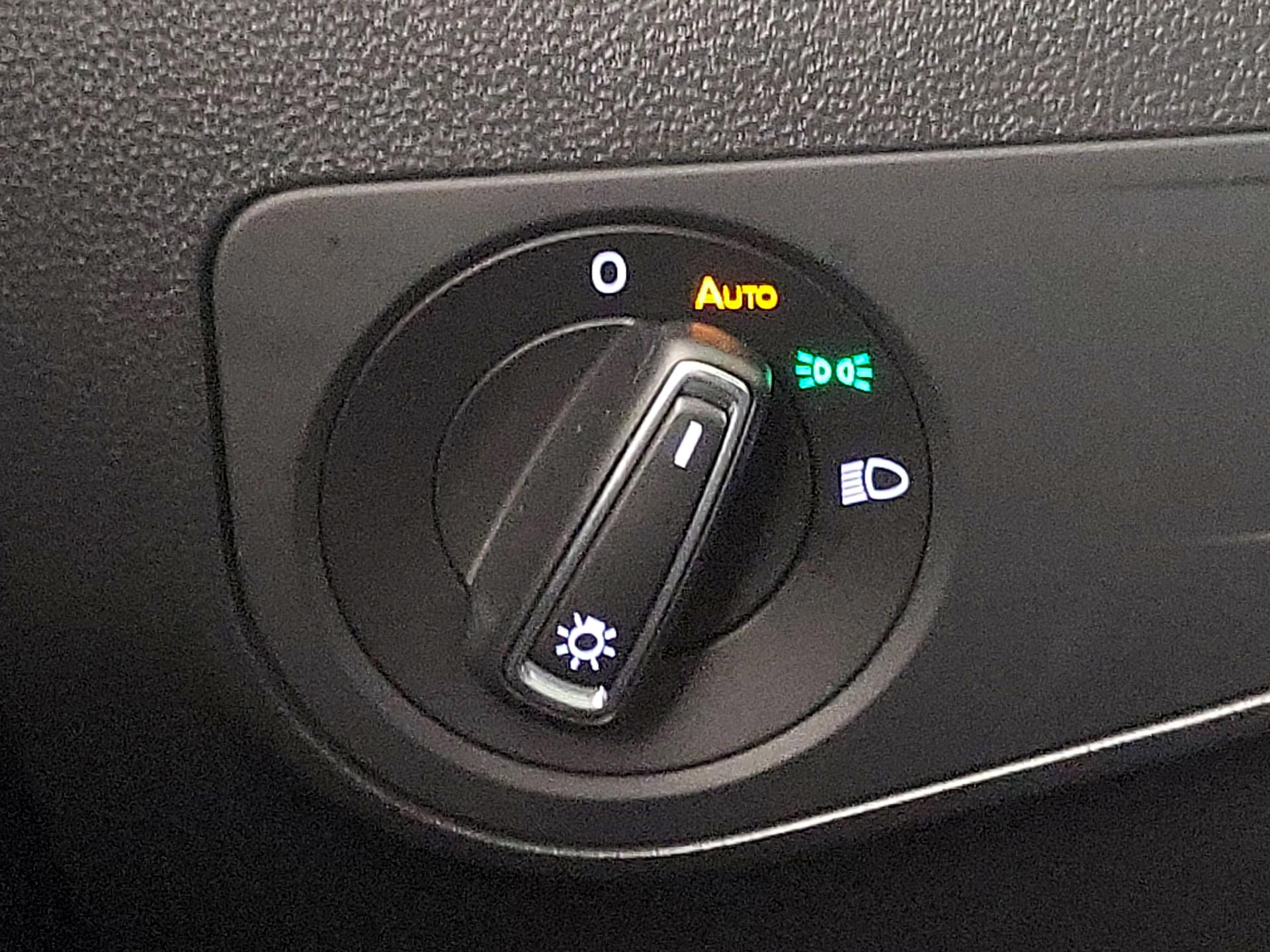 Thumbnail: 2022 Volkswagen Tiguan - 13