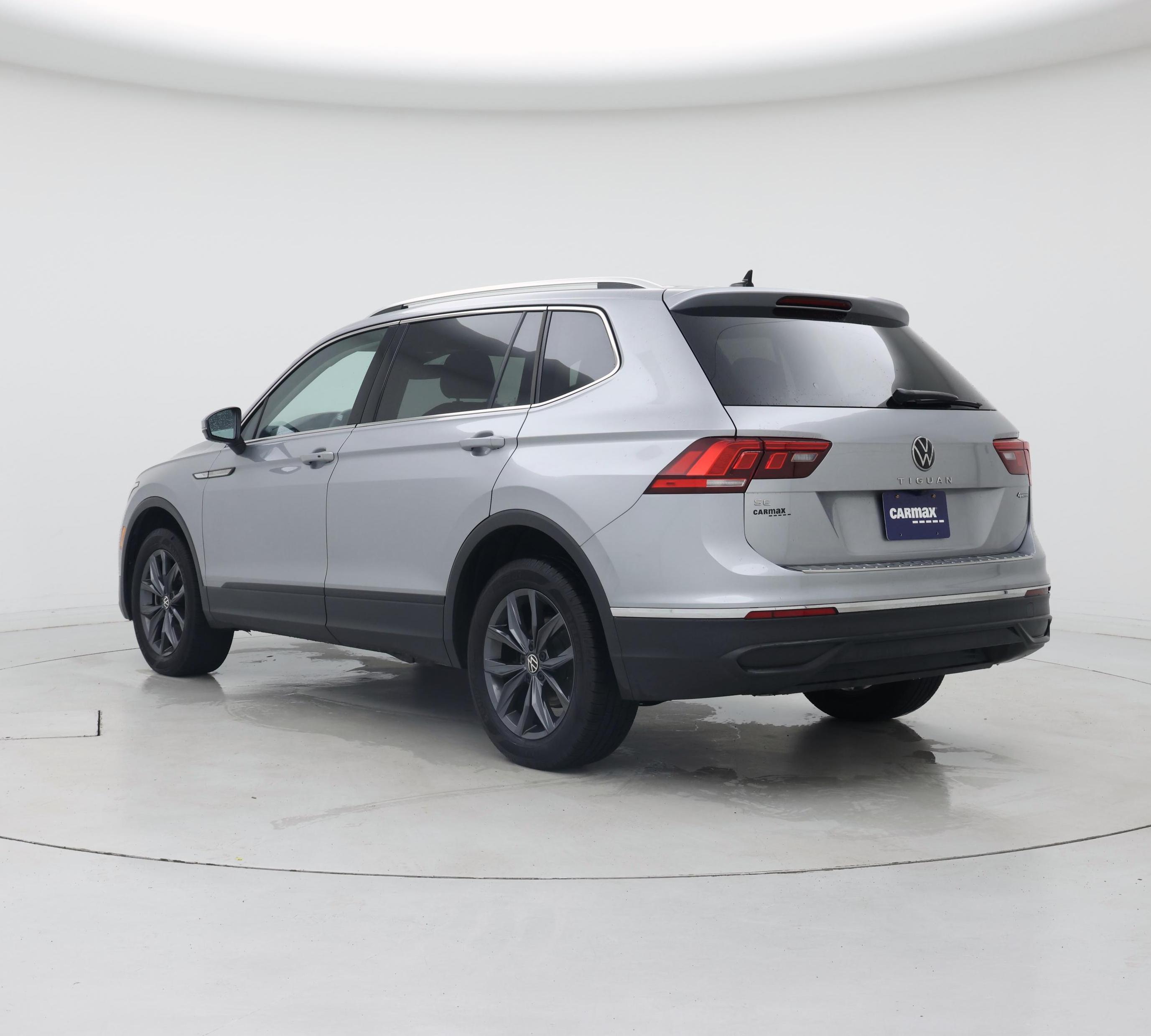 Thumbnail: 2022 Volkswagen Tiguan - 2