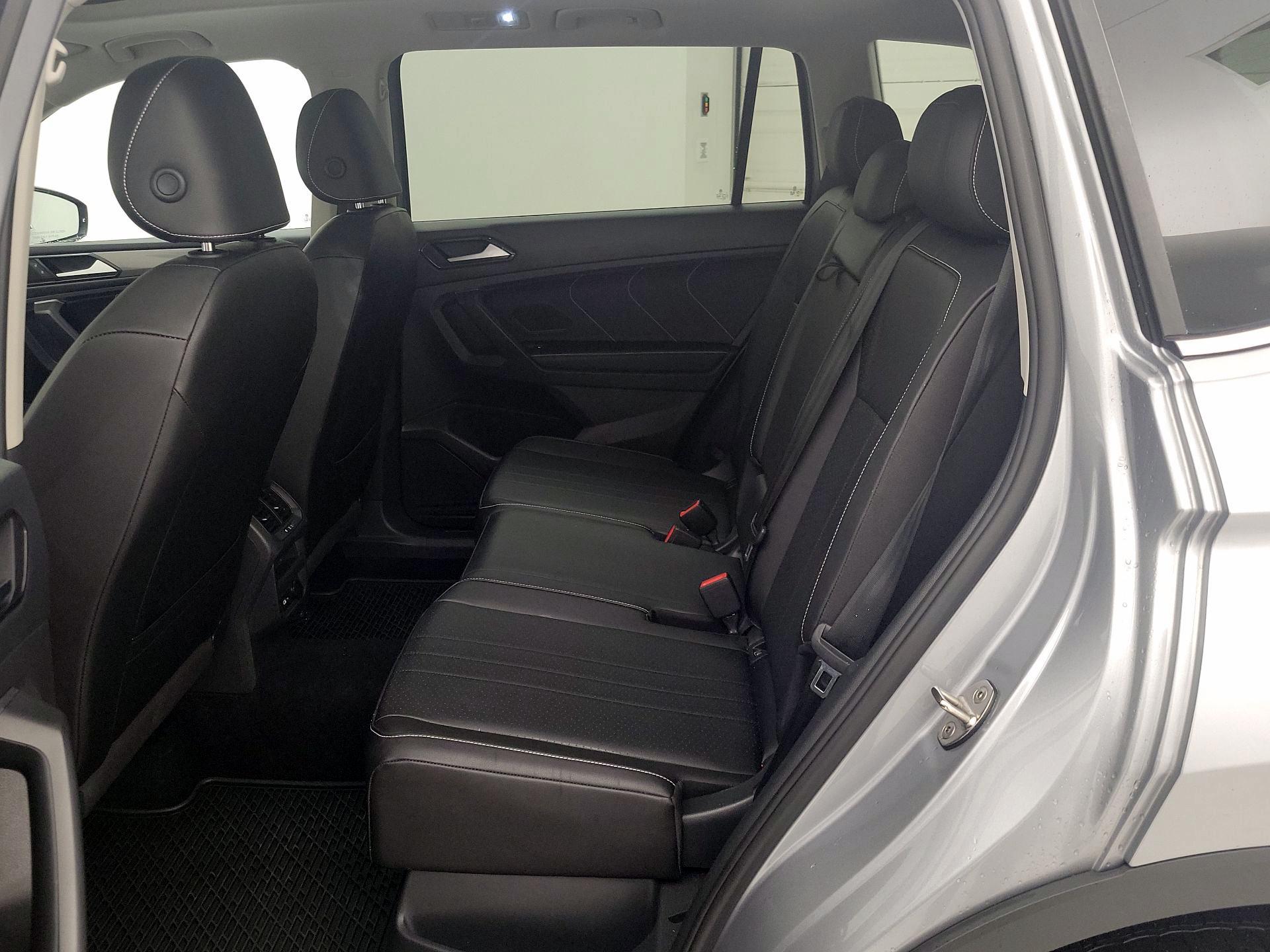 Thumbnail: 2022 Volkswagen Tiguan - 20