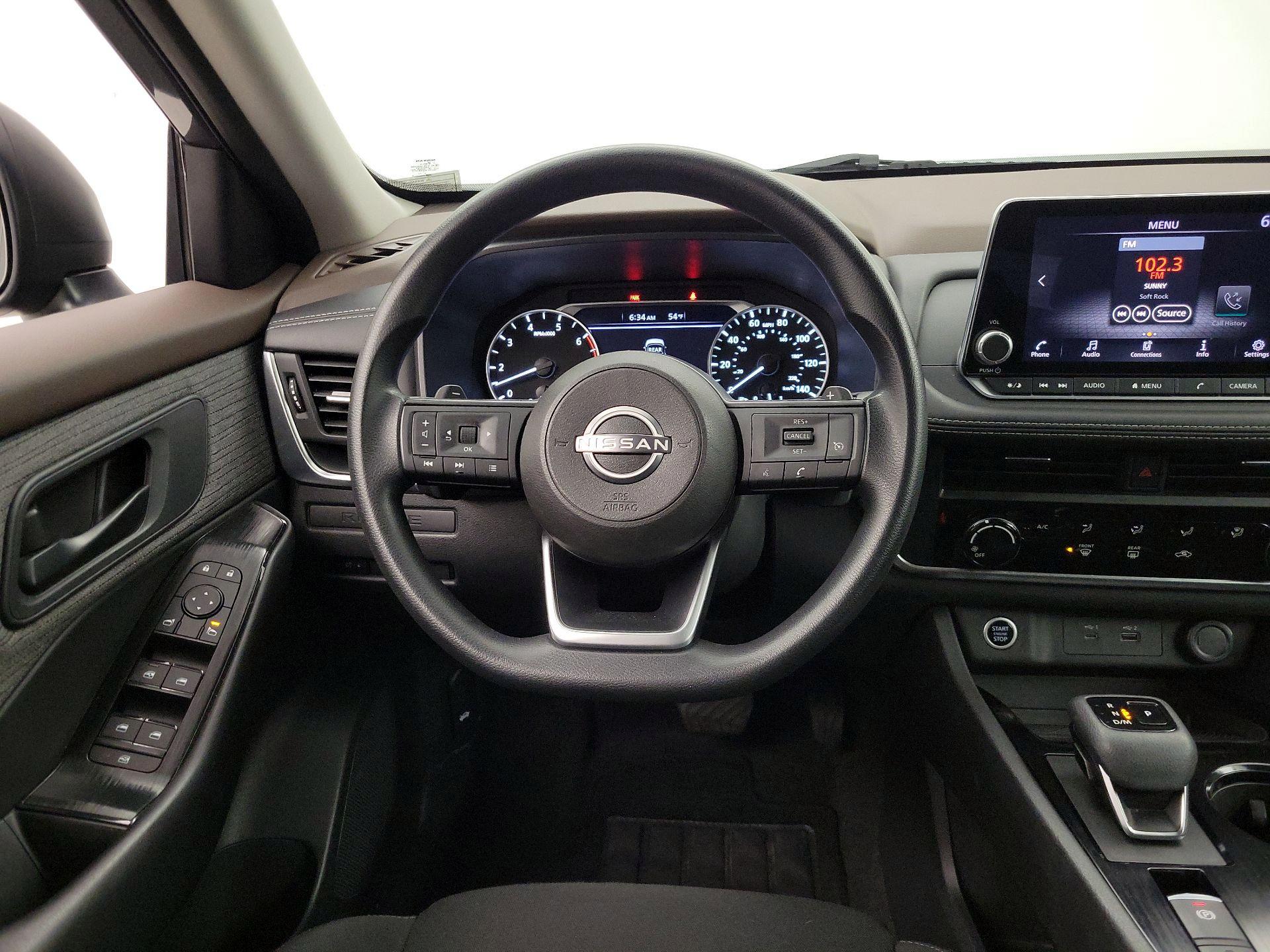 Thumbnail: 2023 Nissan Rogue - 10