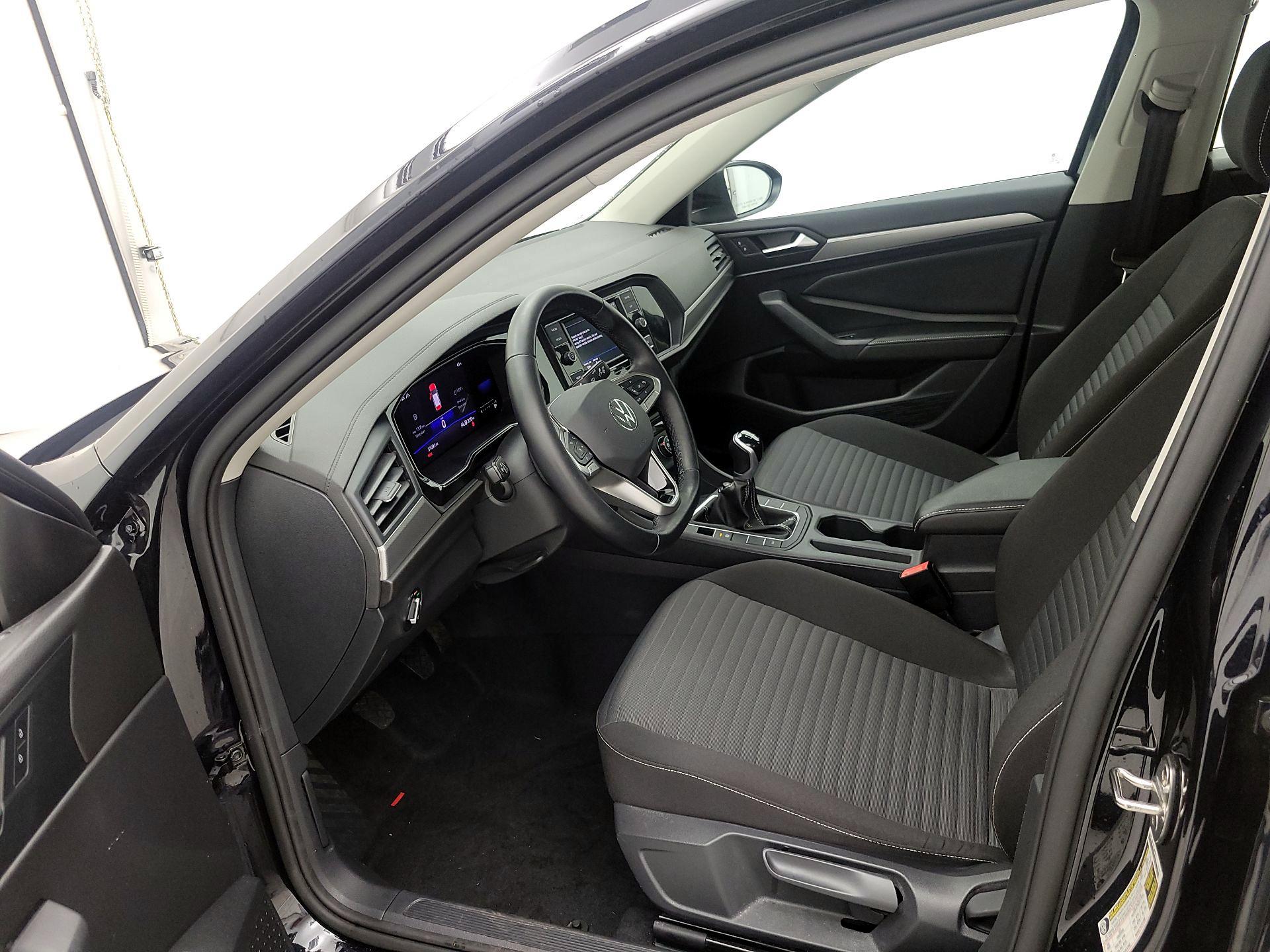 Thumbnail: 2022 Volkswagen Jetta - 11