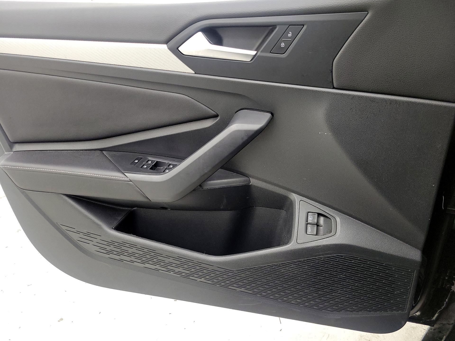 Thumbnail: 2022 Volkswagen Jetta - 12