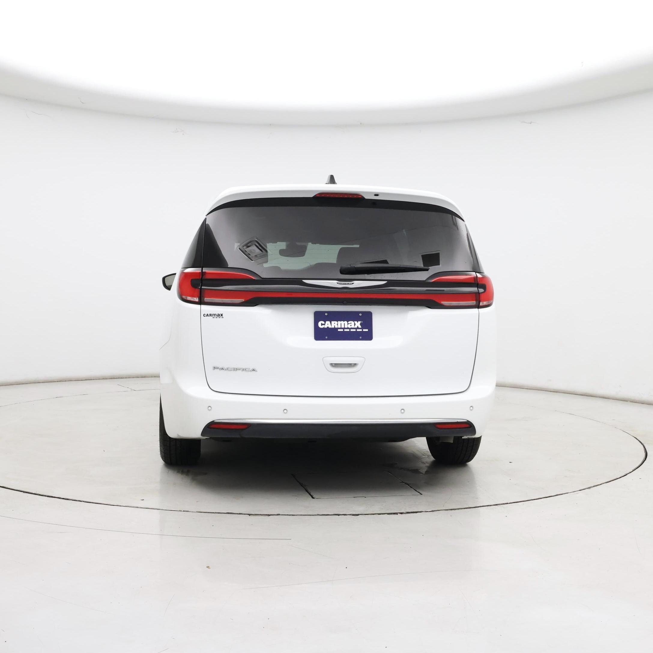 Thumbnail: 2023 Chrysler Pacifica - 6