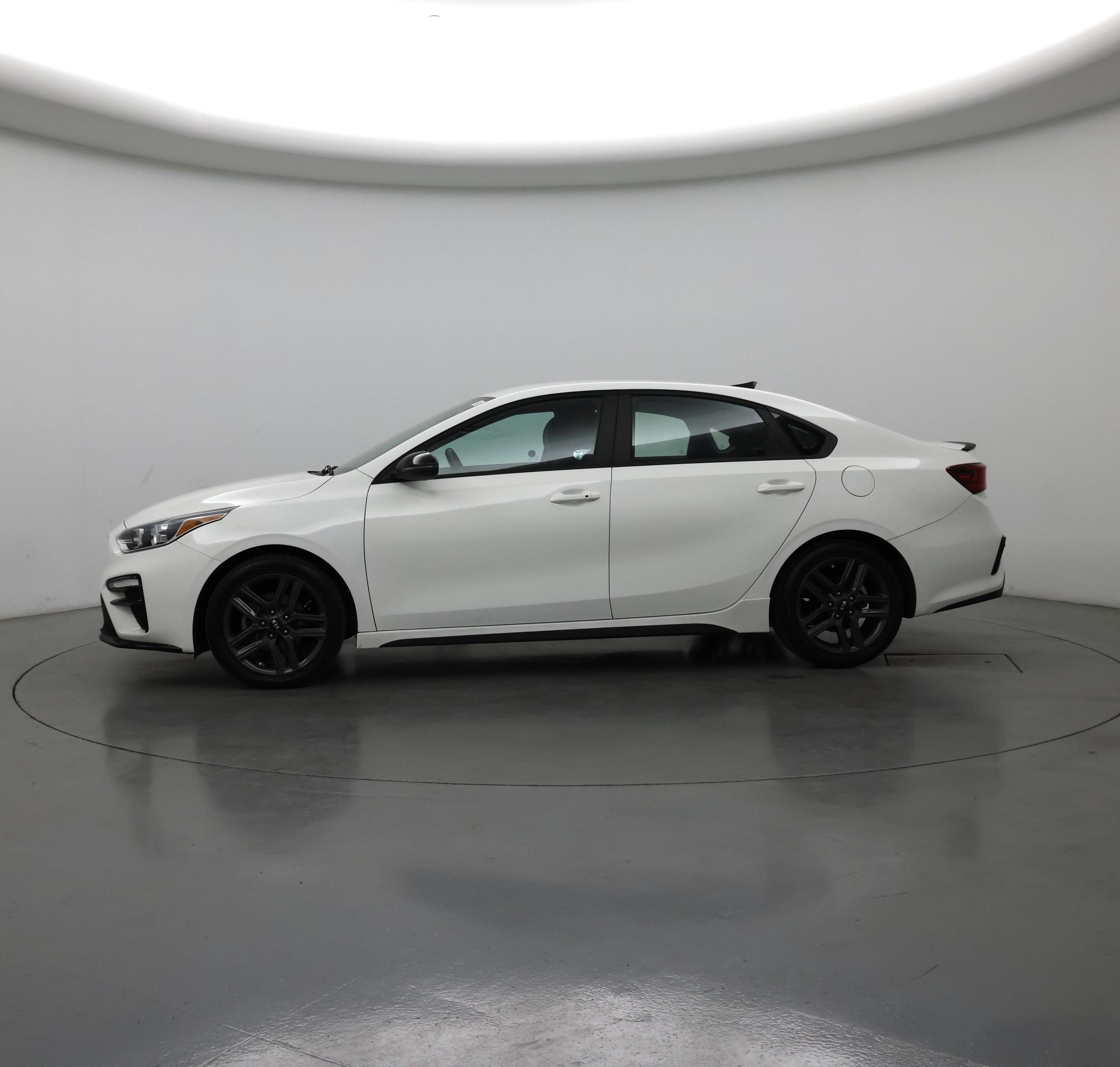 Thumbnail: 2021 Kia Forte - 3