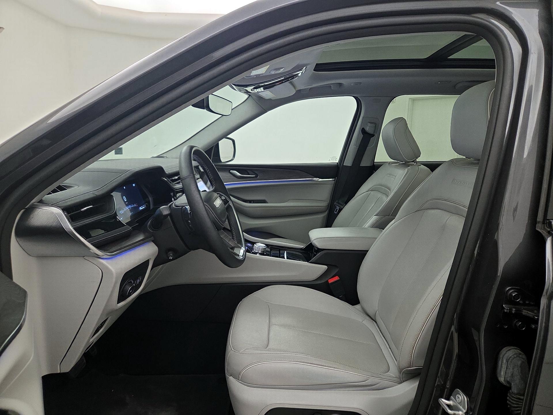 Thumbnail: 2022 Jeep Grand Cherokee - 11