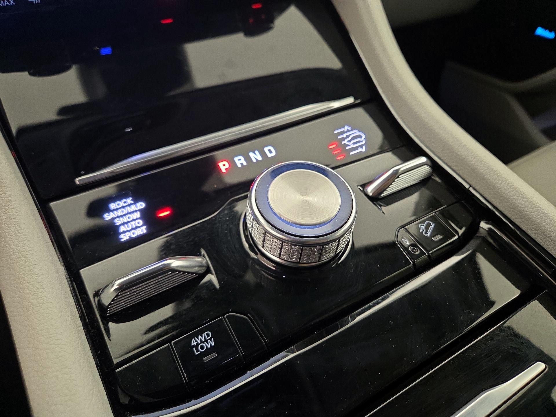 Thumbnail: 2022 Jeep Grand Cherokee - 18