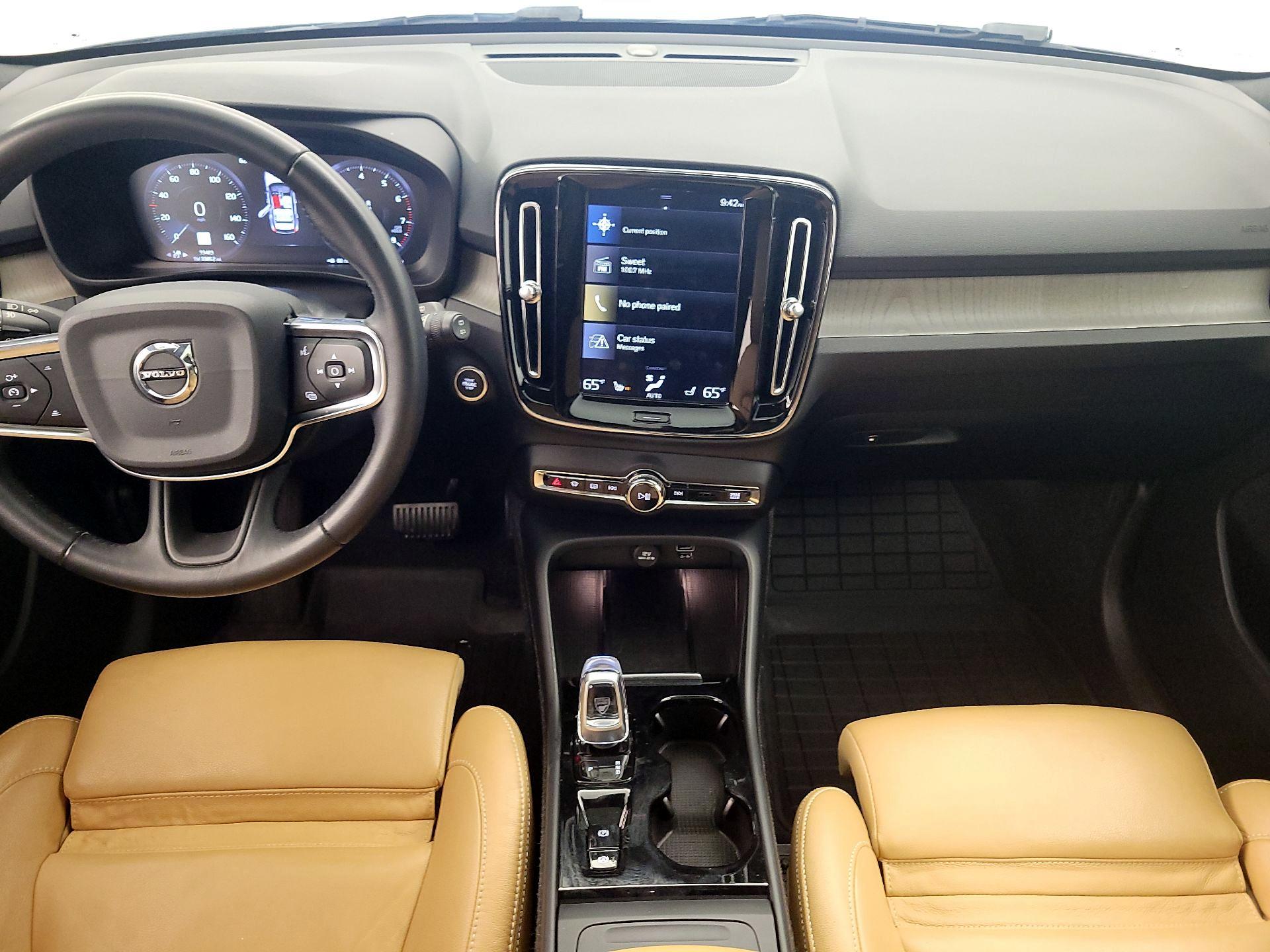 Thumbnail: 2020 Volvo XC40 - 9