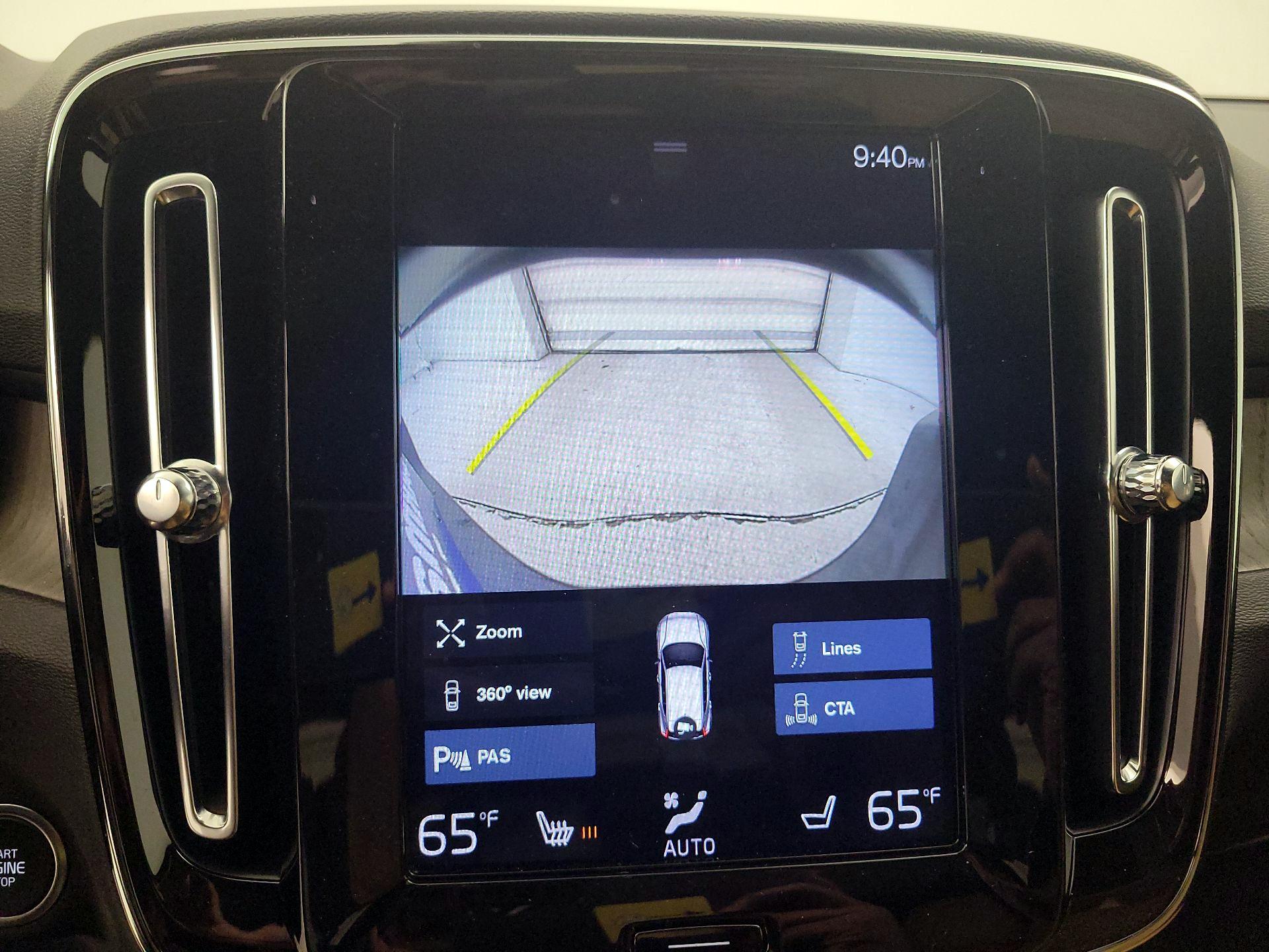 Thumbnail: 2020 Volvo XC40 - 15