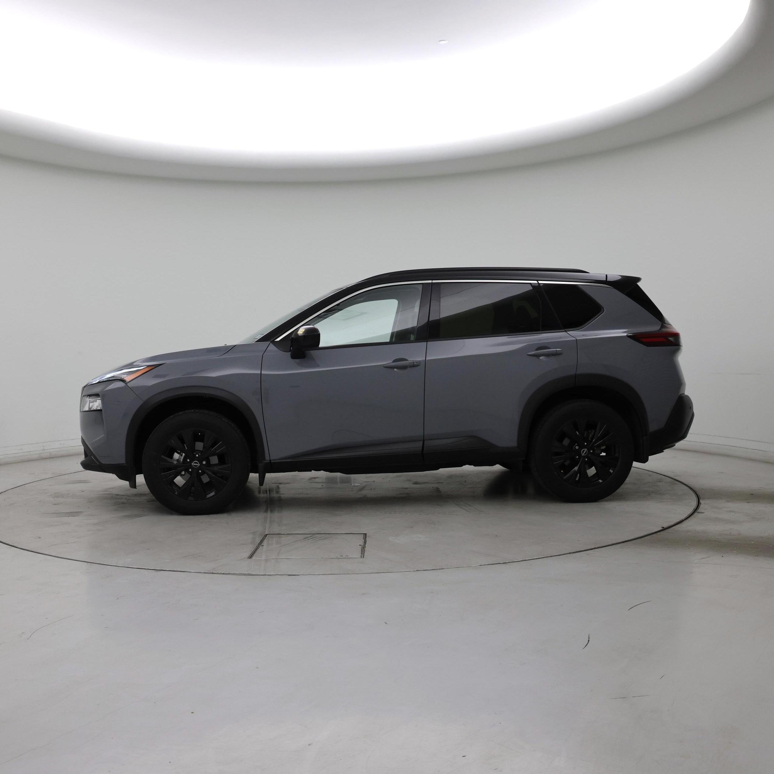 Thumbnail: 2023 Nissan Rogue - 3